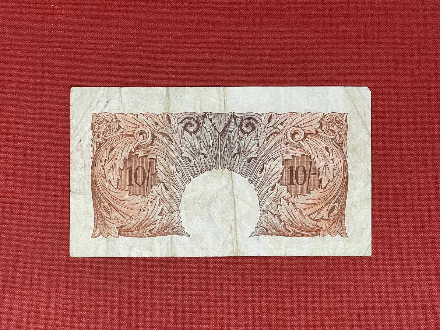 P.S. Beale, 10 Shilling, N66Z 022683 ( Dugg. B.266 ) Series "A" Britannia Issue 17th March 1950.