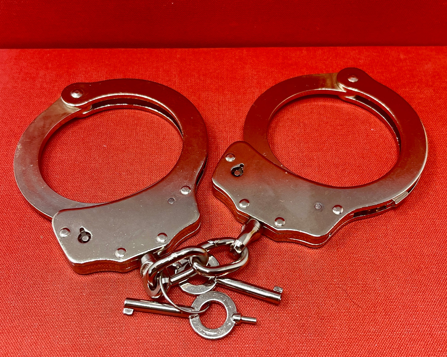 Heavy Duty Handcuffs