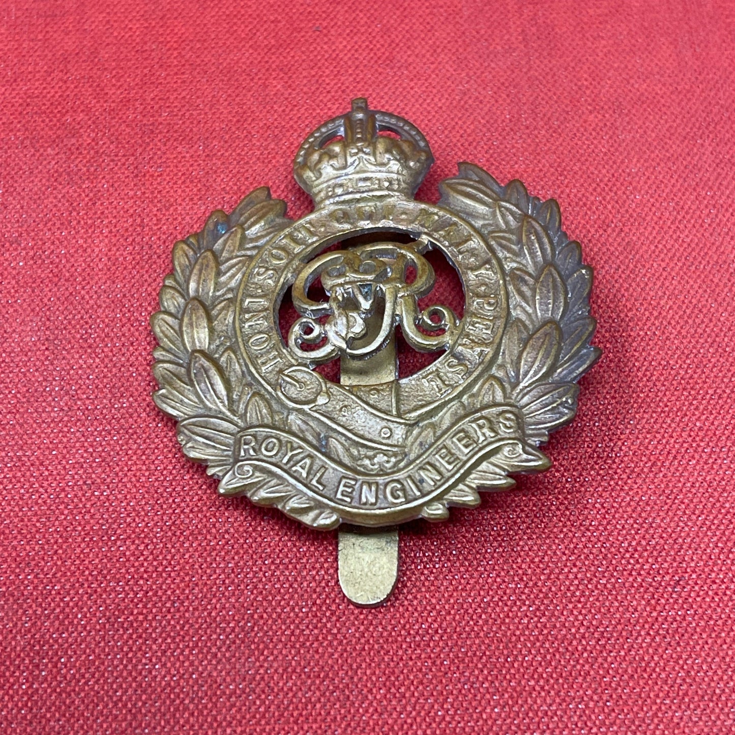 Royal Engineers King George V Cap Badge