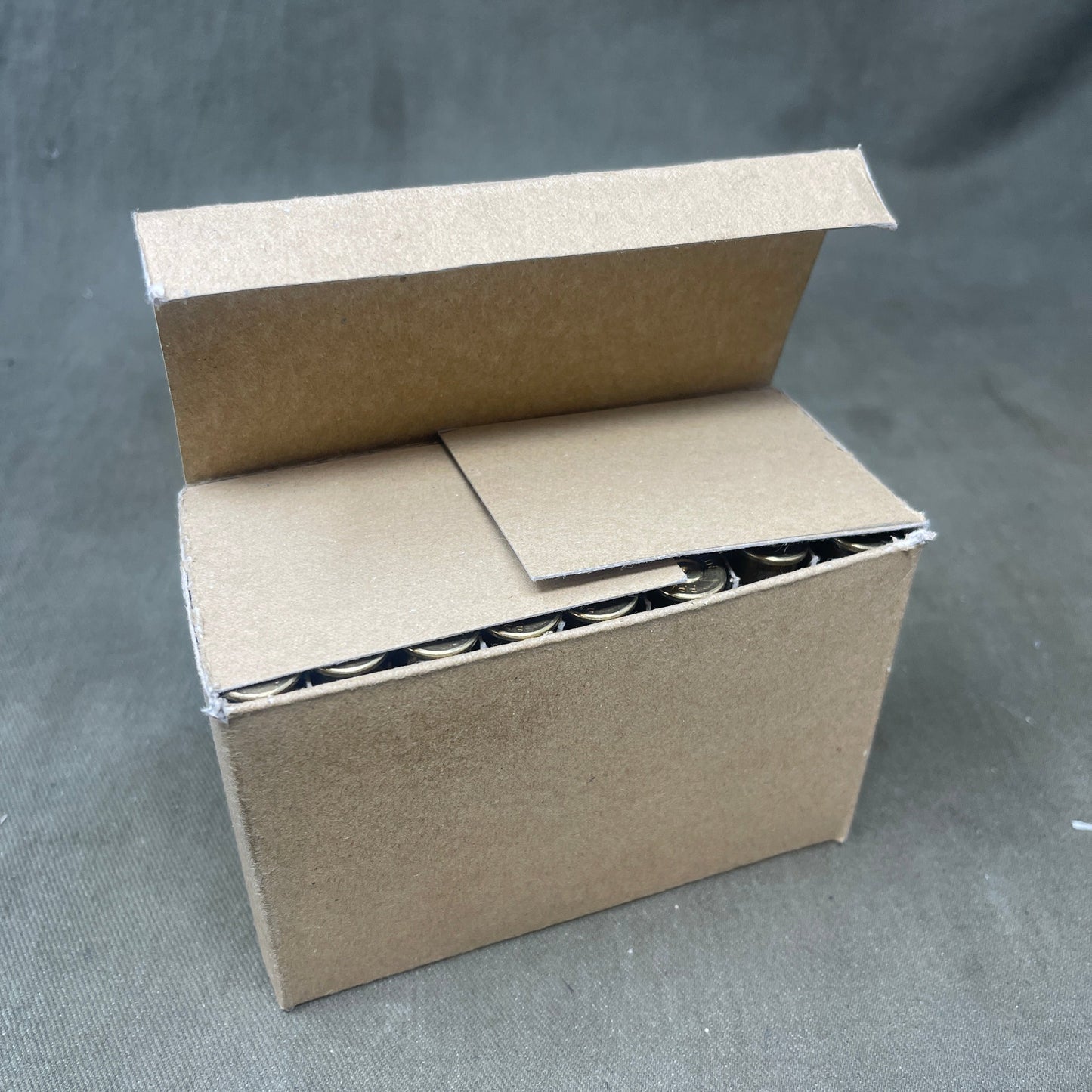 1 x 32 Round Box of Inert/ Display – .303 Lee Enfield Rounds