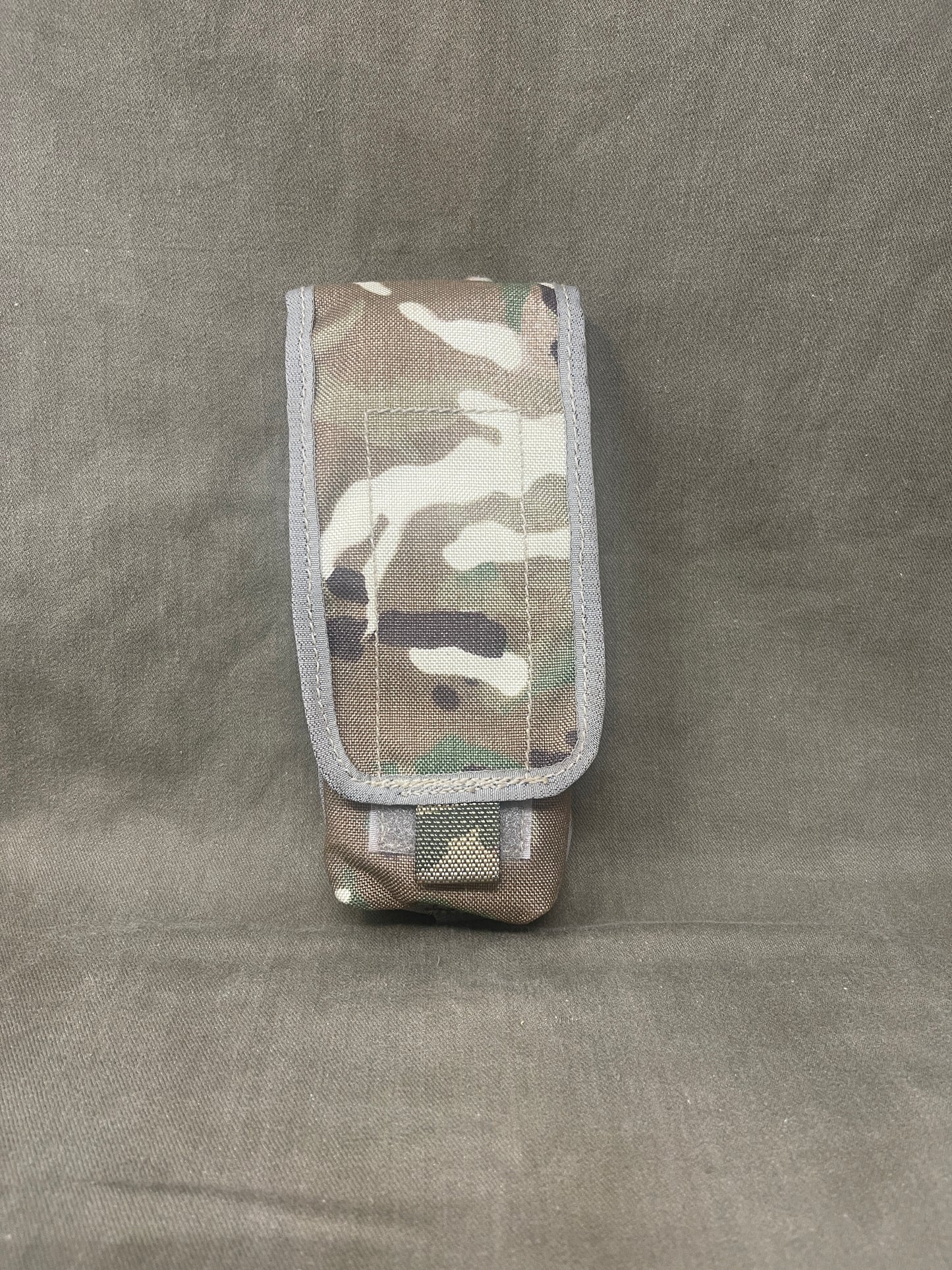 1 x Pouch 1 x 30rnd Magazines