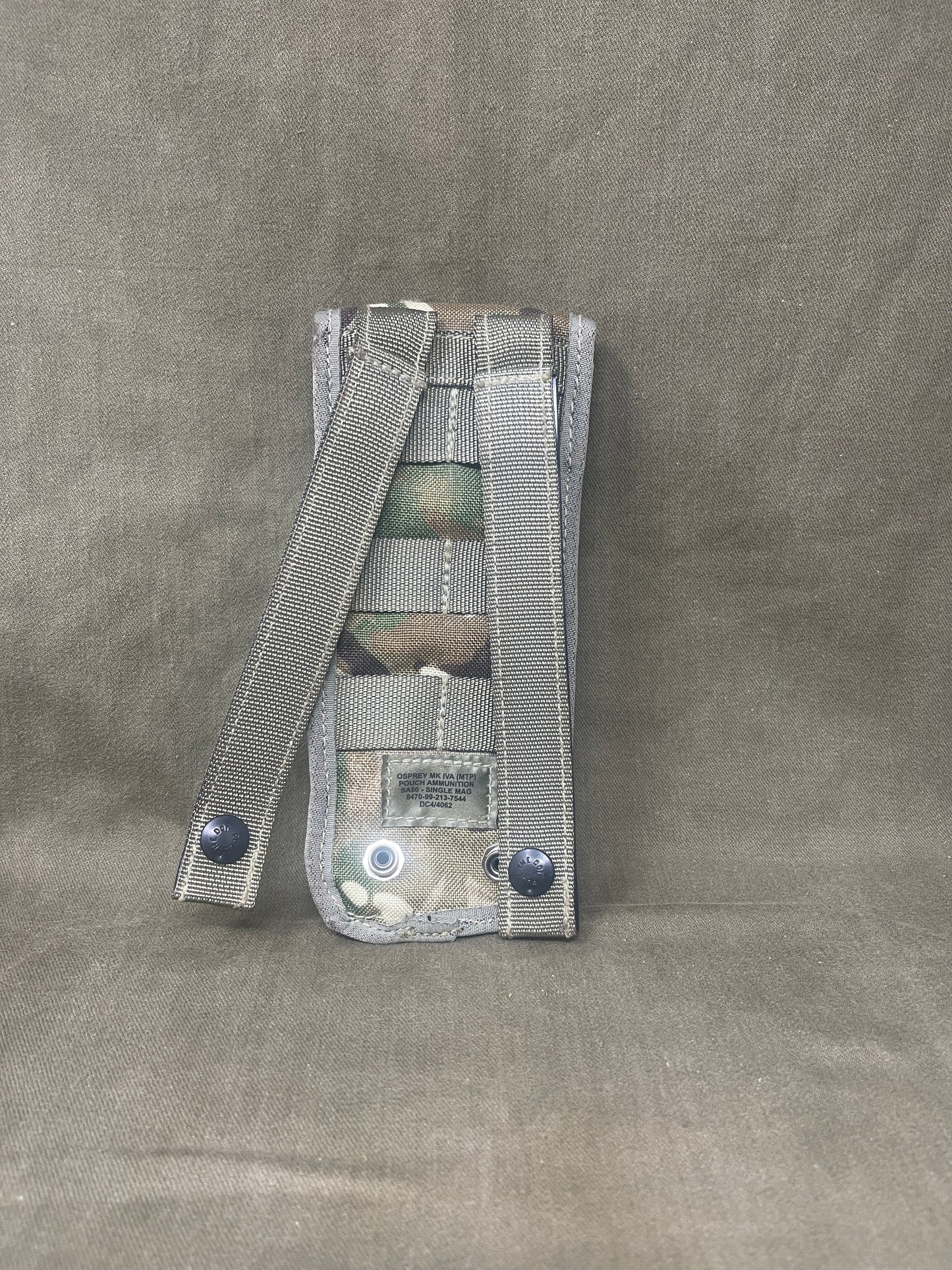 1 x Pouch 1 x 30rnd Magazines