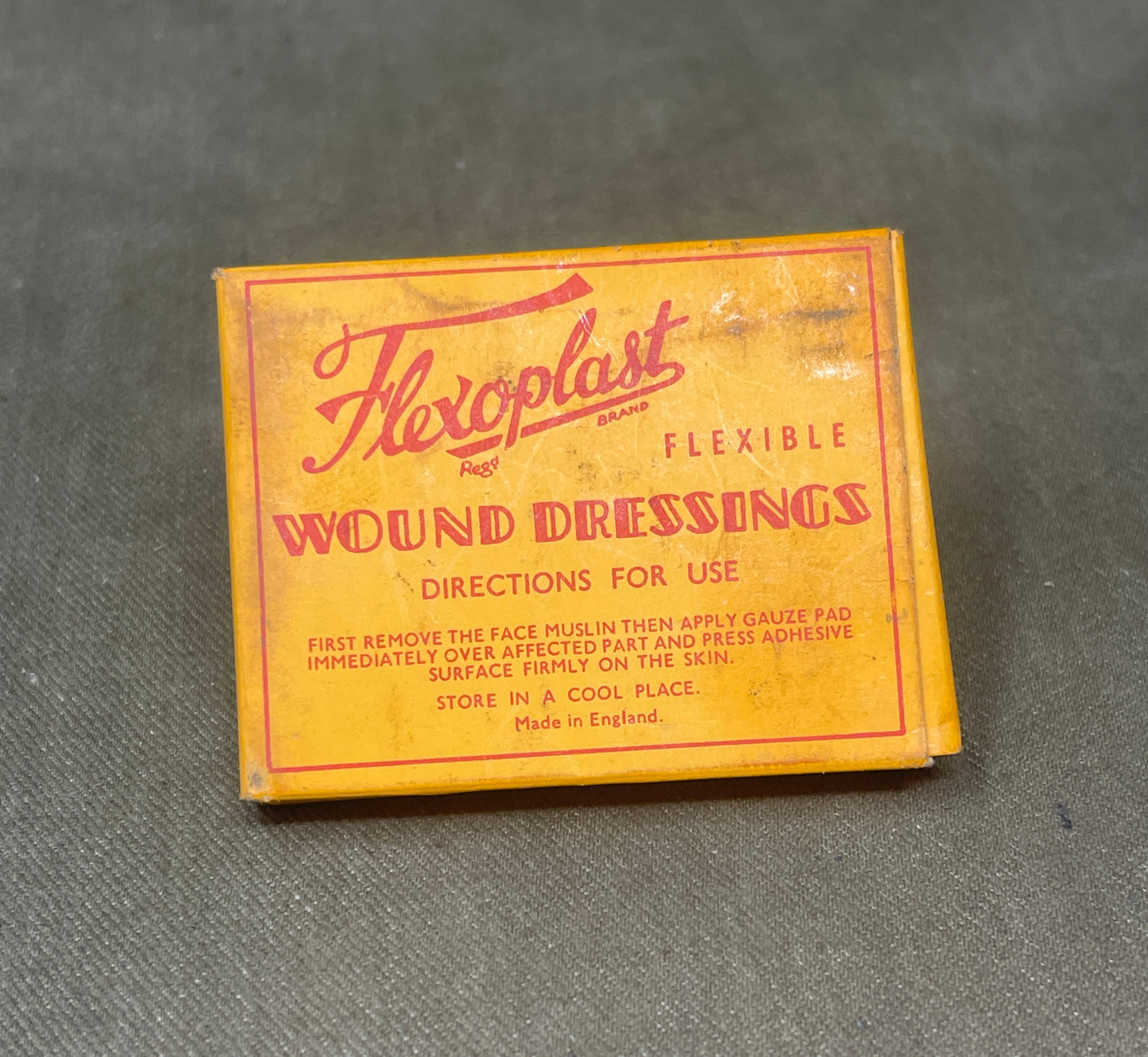 Vintage WWII Flexoplast Flexible Wound Dressing – Complete