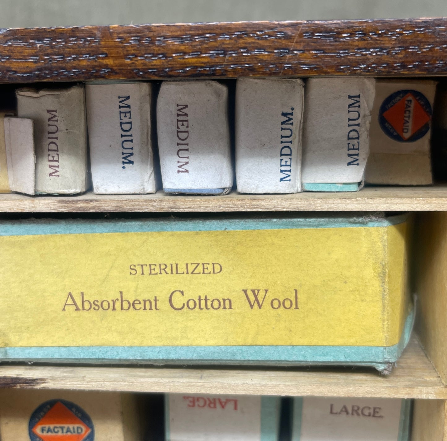 Original WW2 Paragon Wall Mounted First Aid Box – Complete Military First Aid Kit