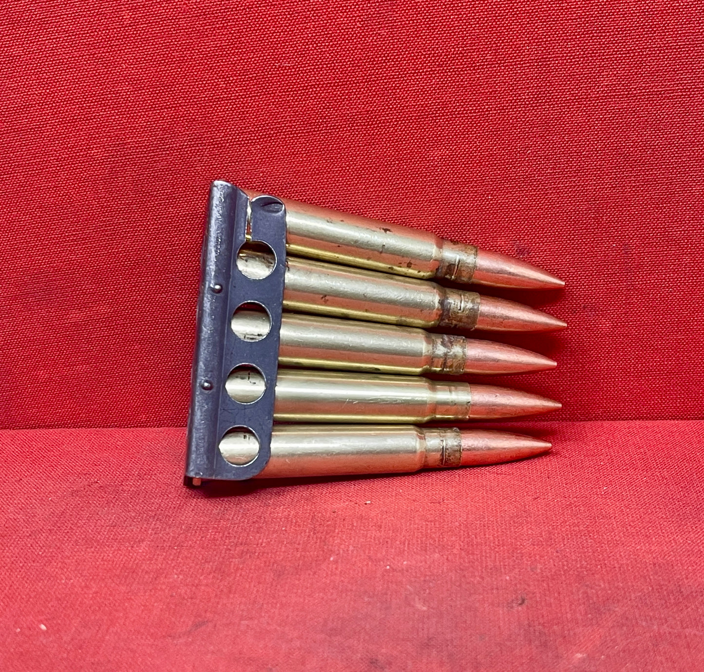 5 x Inert .303 British Rounds – U 1943 (South African Mint, Kimberley) in Original Charger