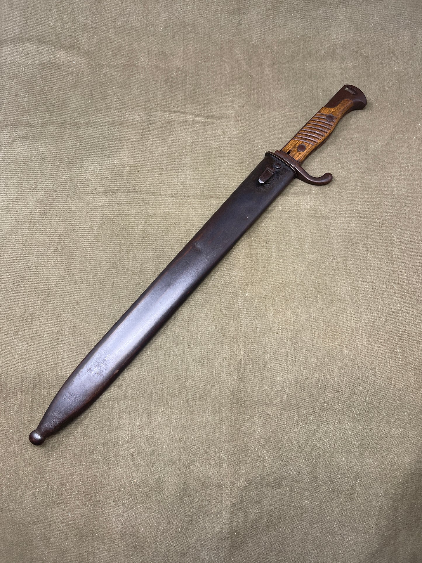 WW1 German Army Waffenfabik A.G Oberndoef Mauser a. N Model 1898/05 Butcher Bayonet