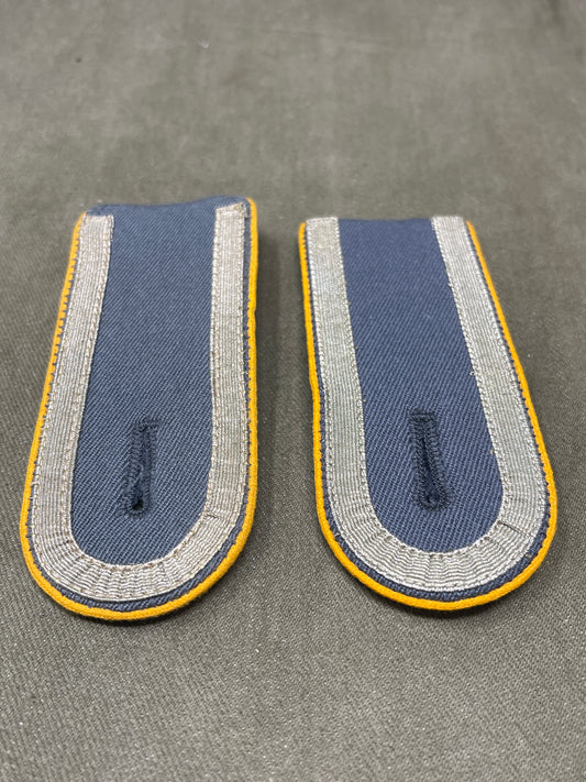 German post WW2 Bundeswehr shoulder boards SIGNAL CORPS SUB-OFFICER