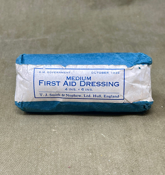 Medium First Aid Dressing T.J Smith & Nephew Ltd Hull England
