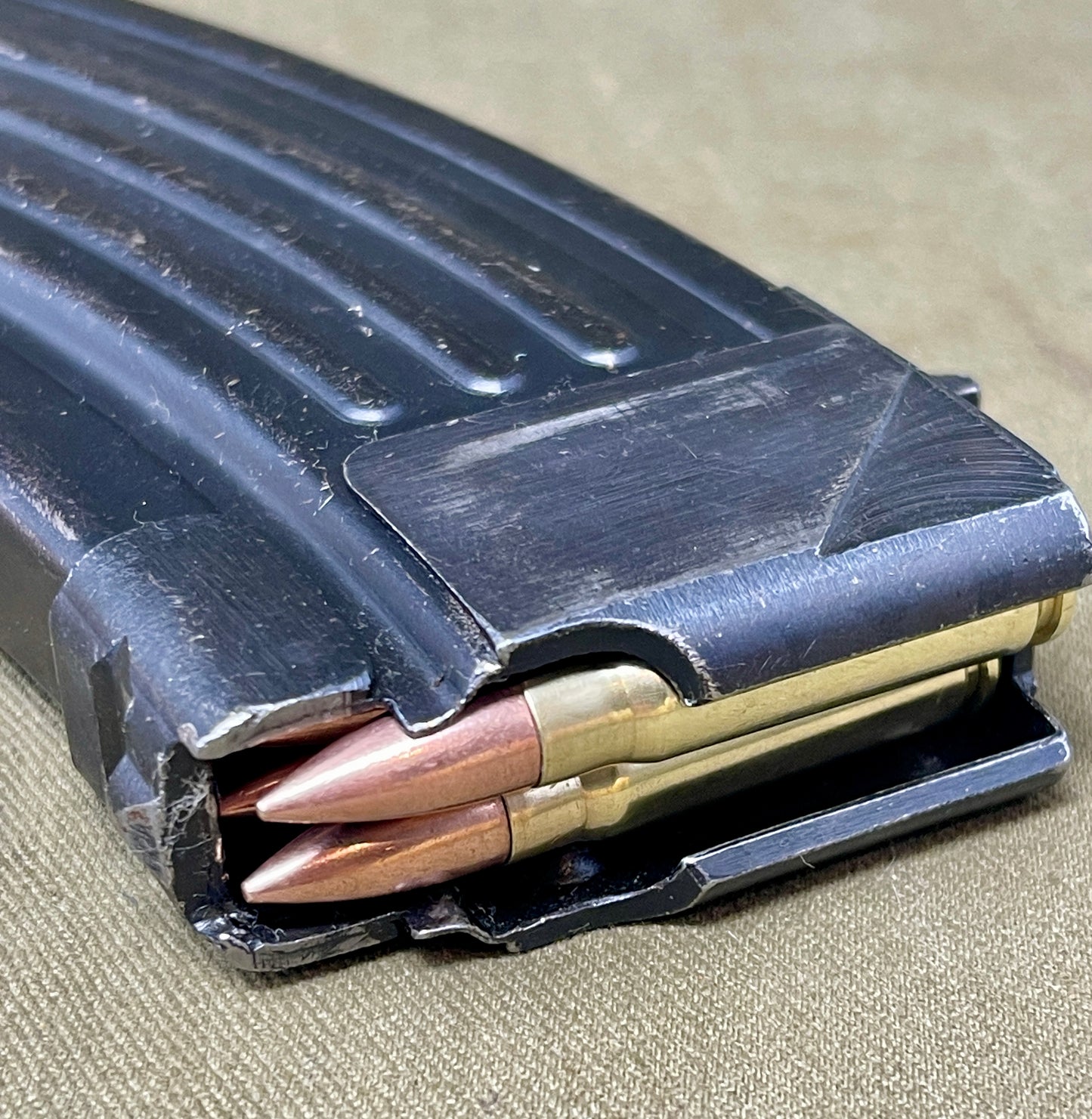 1 x 7.62x39 AKM Magazine with 5 x INERT Rounds