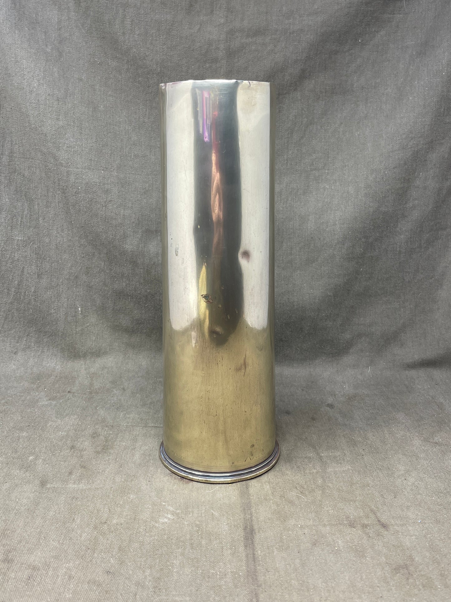 WW1 18-Pounder Brass Cartridge Case for British QF 18-Pounder Gun (1917)