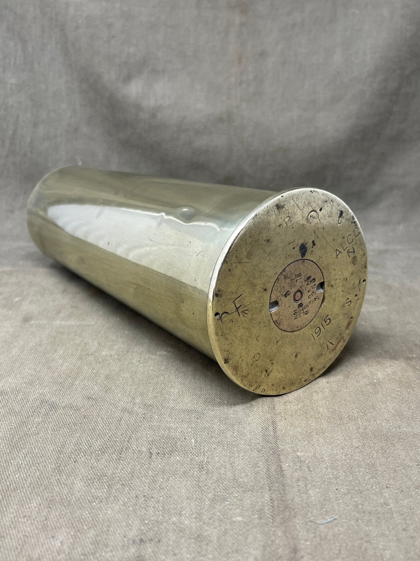 WW1 18-Pounder Brass Cartridge Case for British QF 18-Pounder Gun (1915)