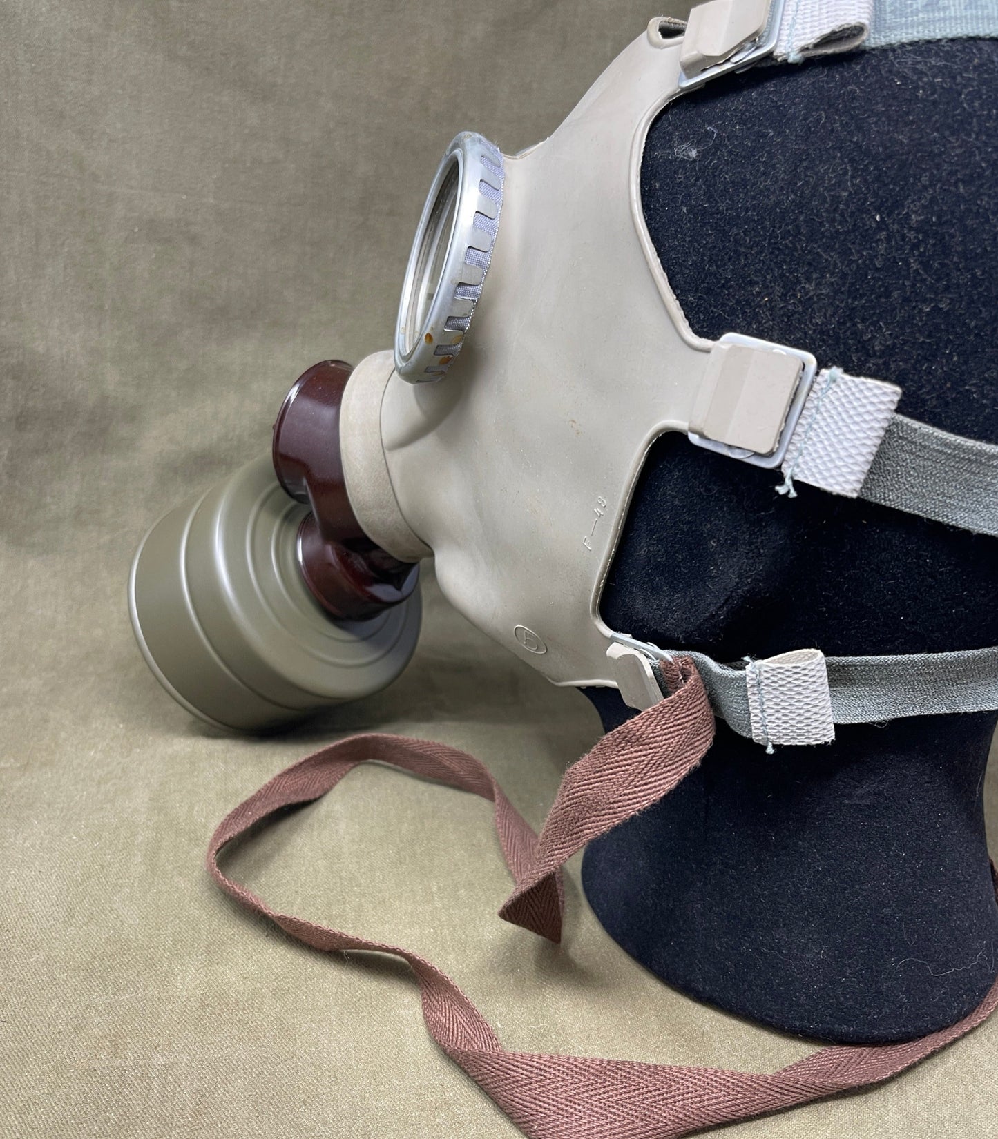 CM-3 Czechoslovakian Civil Defence Mask