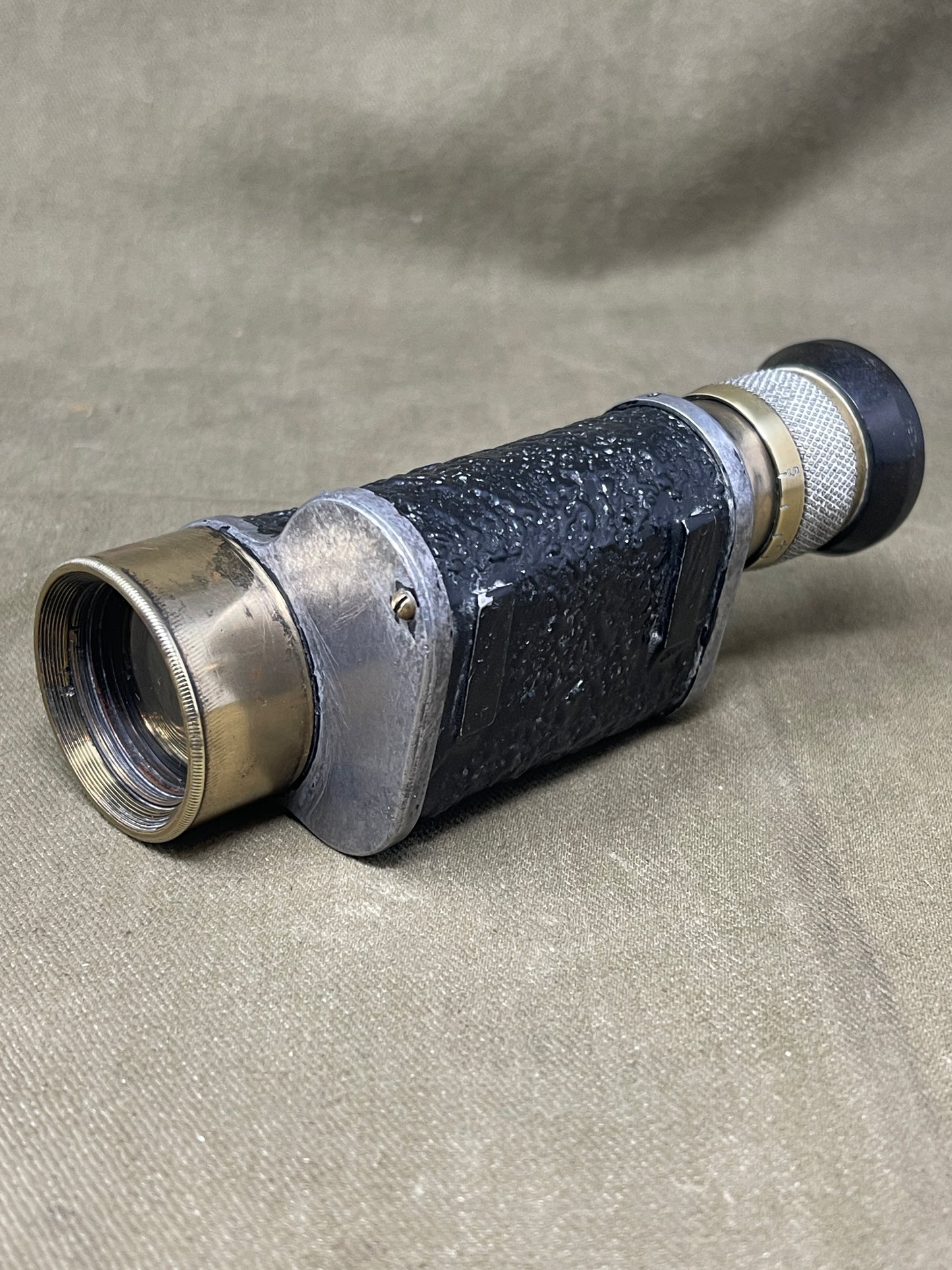 WW2 British Royal Air force R.A.F Graticued Prismatic x 6 Monocular