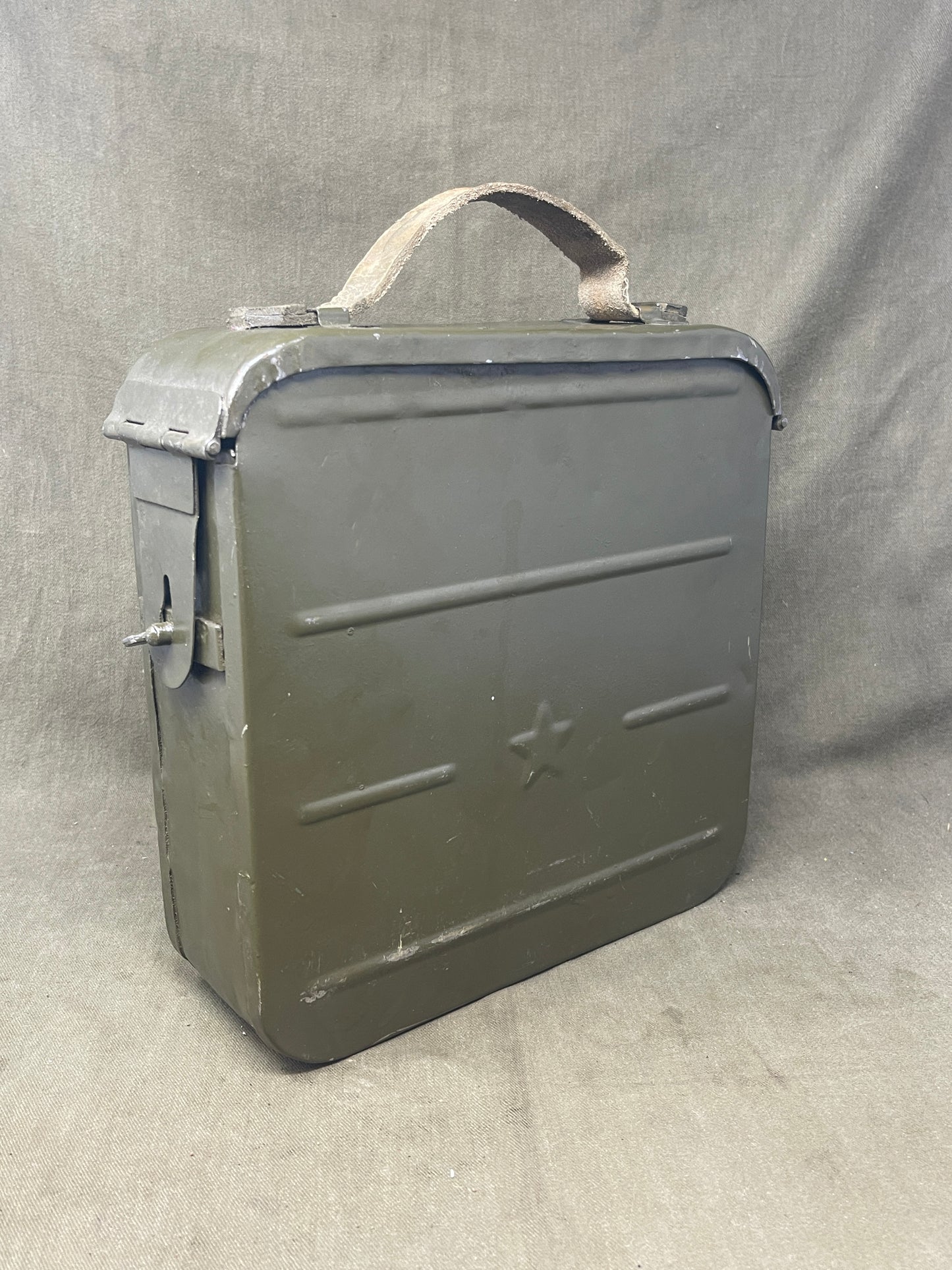 Original Russian Maxim Ammunition box . With 50 x INERT 7.62x54 Round