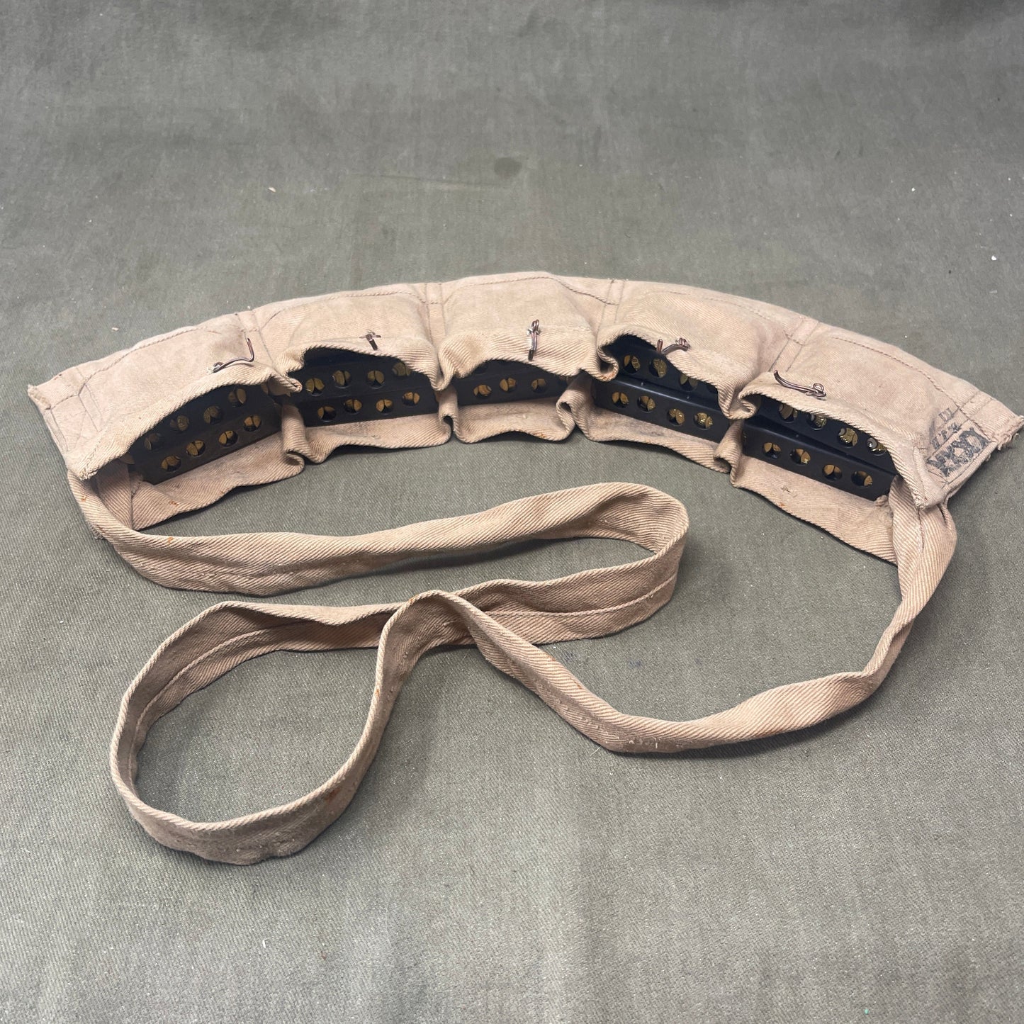 British 1946 Dated 50 303 Round Bandolier