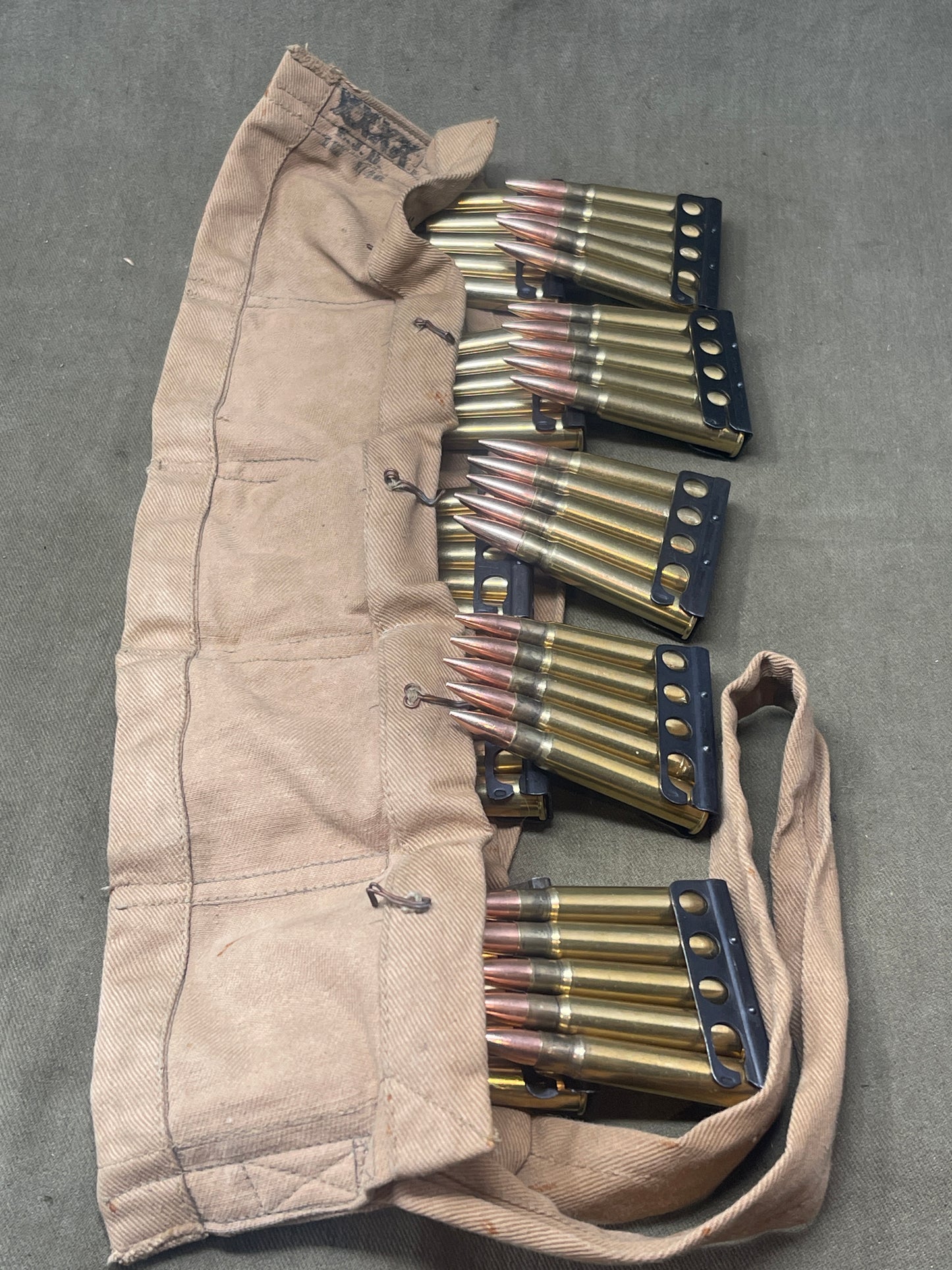 British 1946 Dated 50 303 Round Bandolier