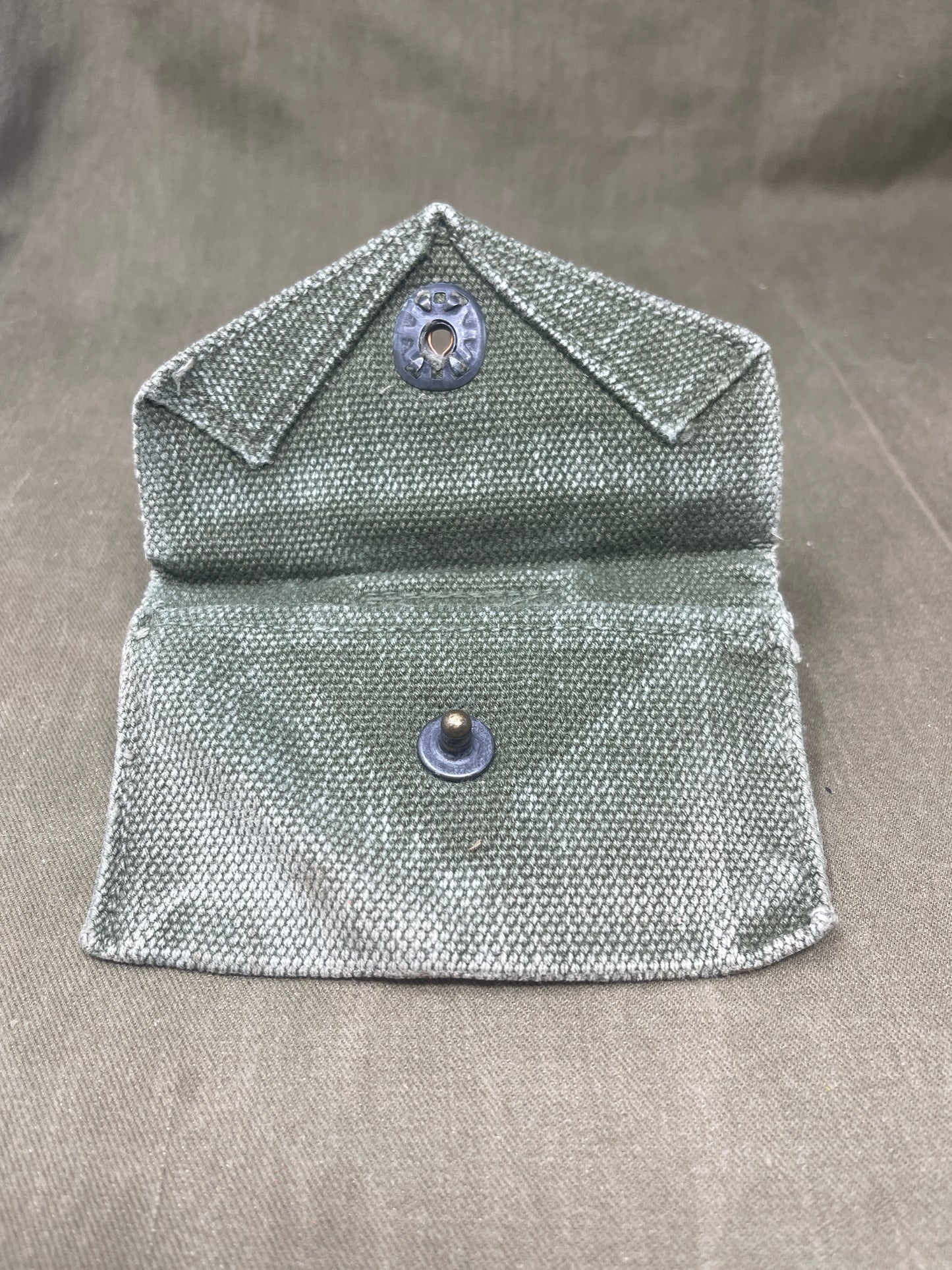 WW2 Green US Army Carlisle Dressing Pouch