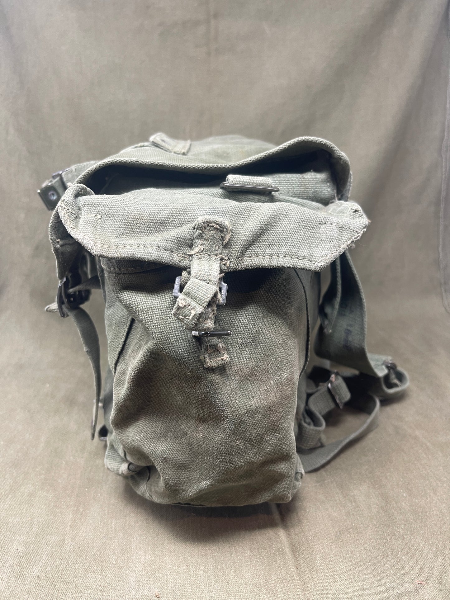 1944 Pattern Small Pack complete with Left & Right Webbing Straps