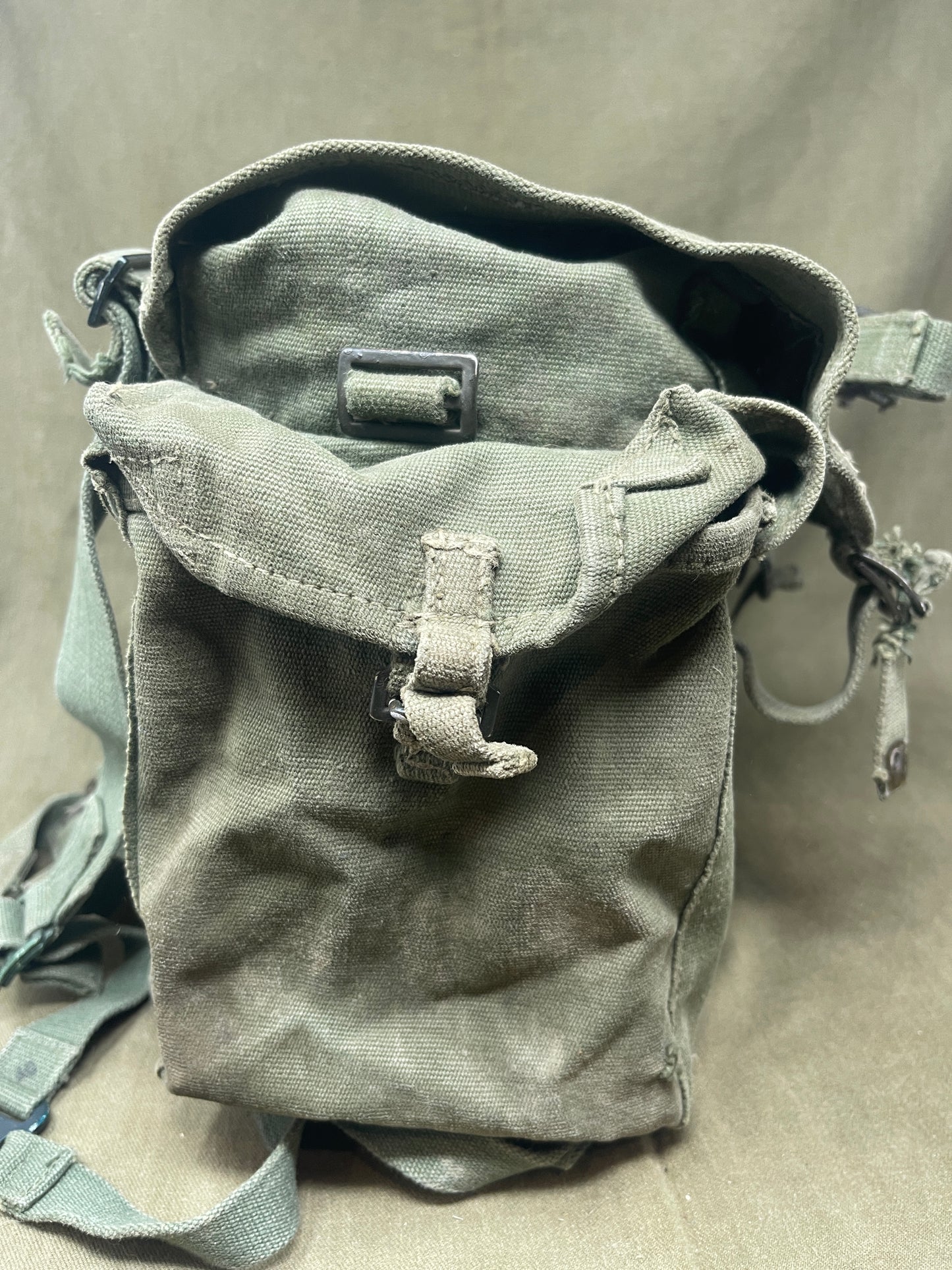 1944 Pattern Small Pack complete with Left & Right Webbing Straps