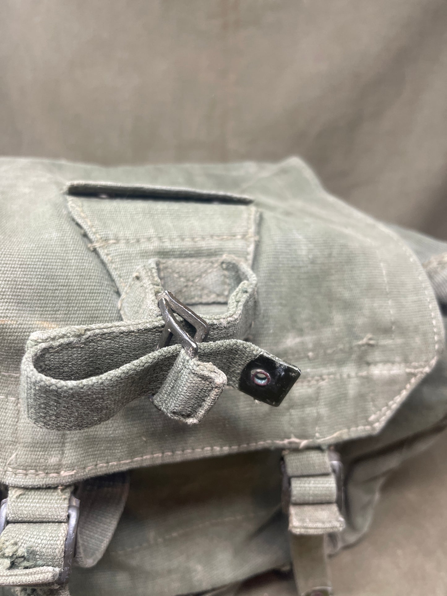 1944 Pattern Small Pack complete with Left & Right Webbing Straps