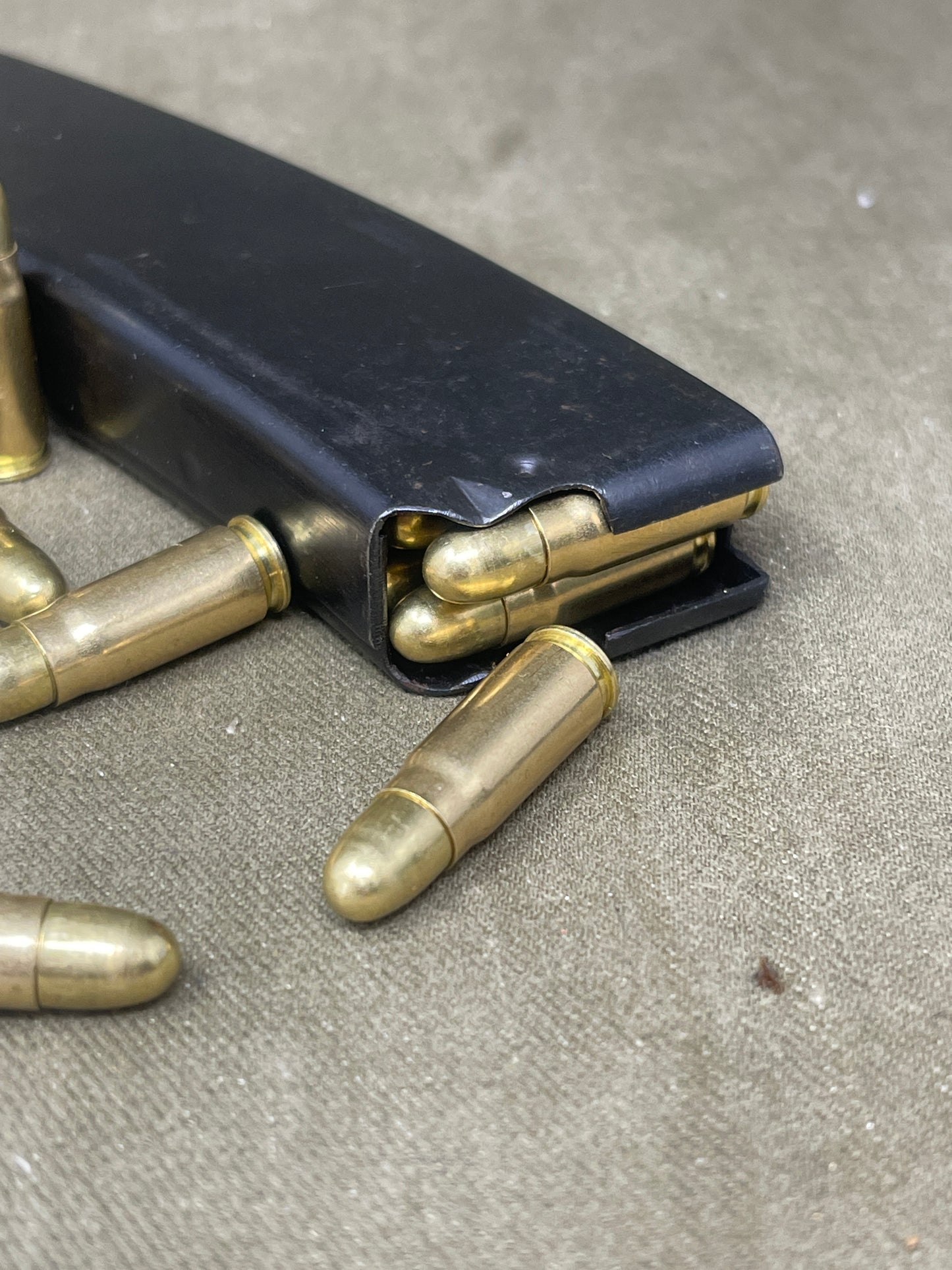 1 x PPS-43 Magazine Pouch with 30 x INERT 7.62x25 Rounds – Durable & Authentic