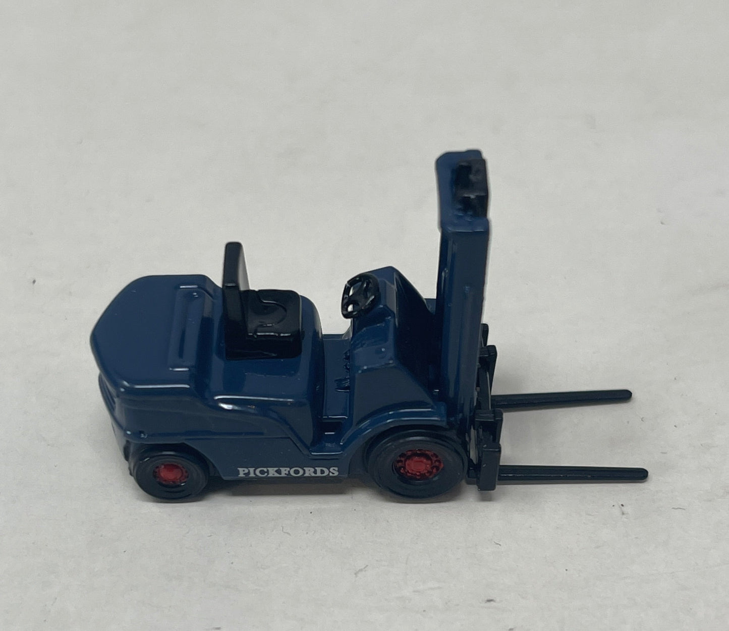 Base Toys DA27 Leyland Mastiff Low loader with forklift "Pickfords"
