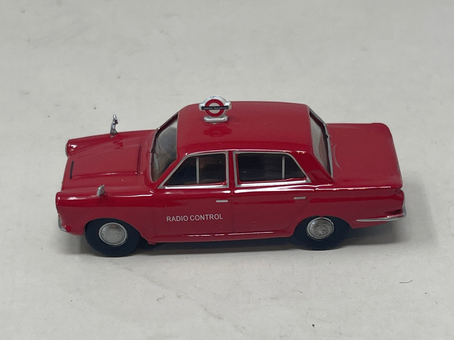Ford Cortina Mk 1 Next Model Base Toys C304 London Tranport Radio Control