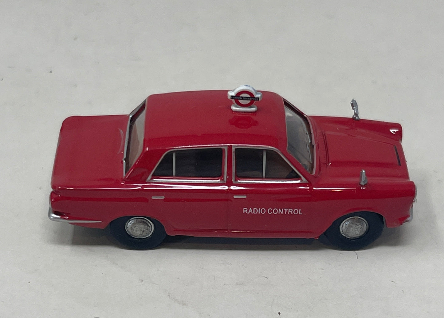 Ford Cortina Mk 1 Next Model Base Toys C304 London Tranport Radio Control
