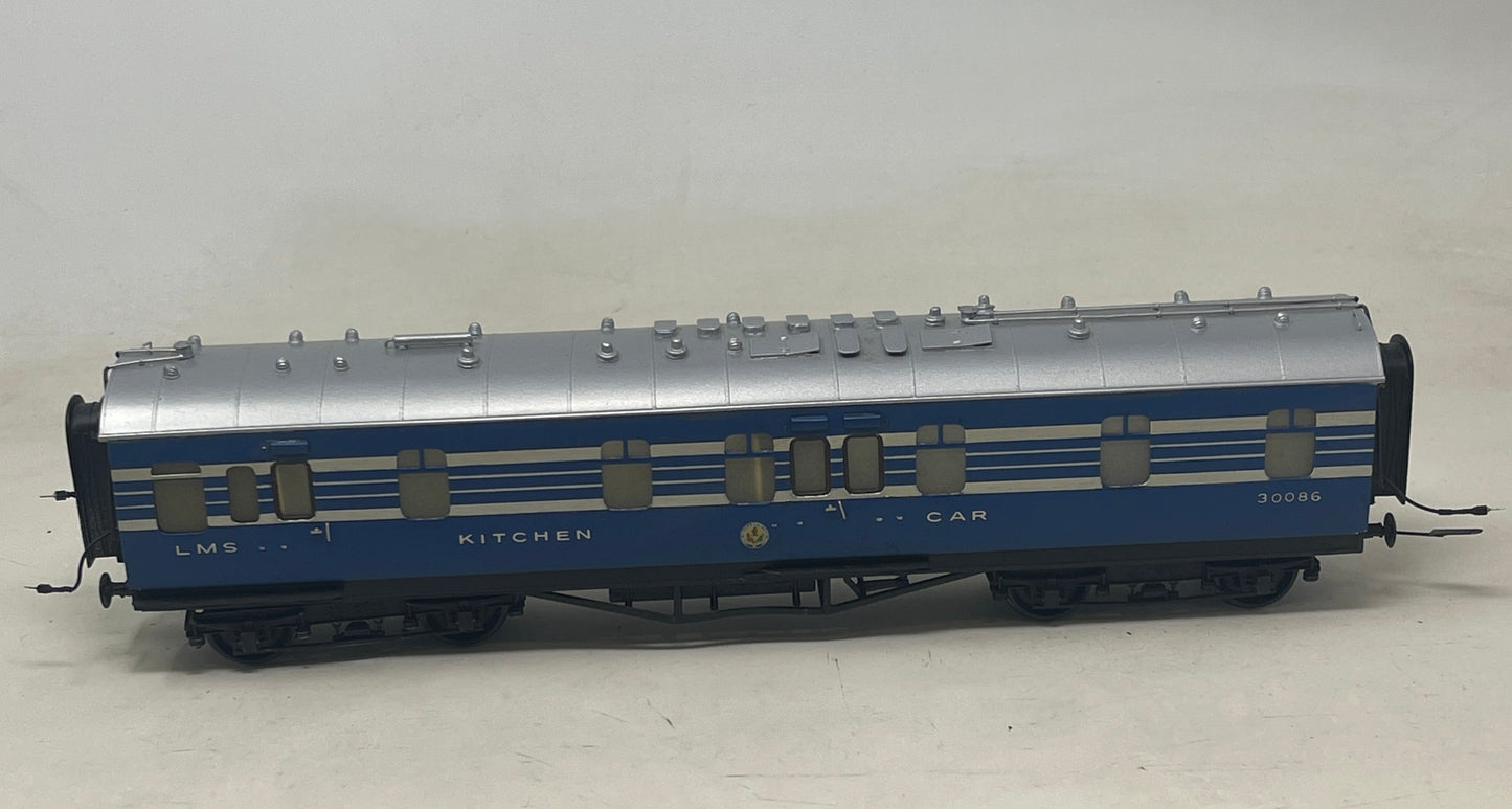 O Gauge LMS Coronation Scot Coach