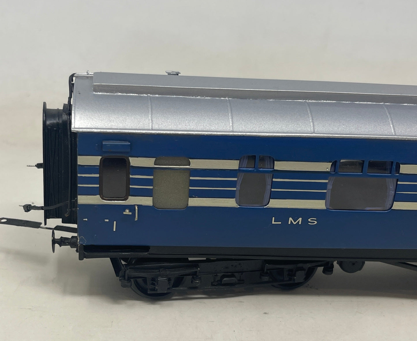 O Gauge LMS Coronation Scot Coach