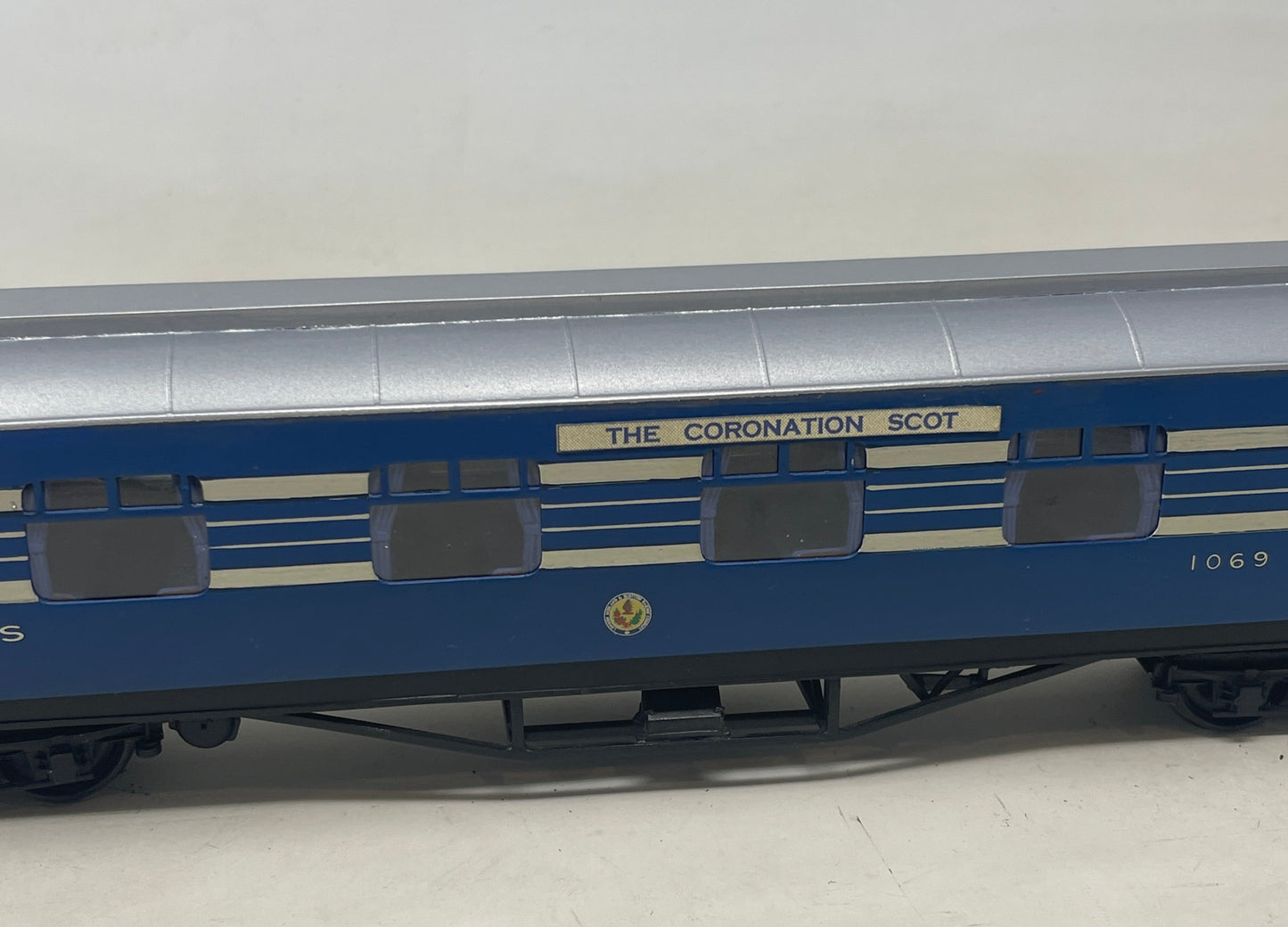 O Gauge LMS Coronation Scot Coach