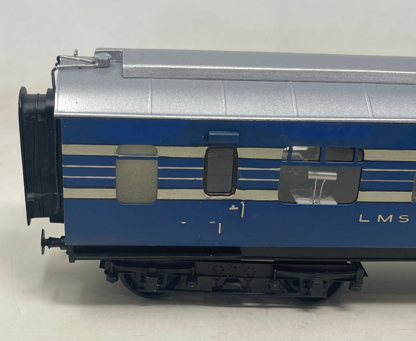 O Gauge LMS Coronation Scot Coach