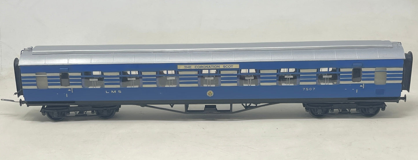 O Gauge LMS Coronation Scot Coach
