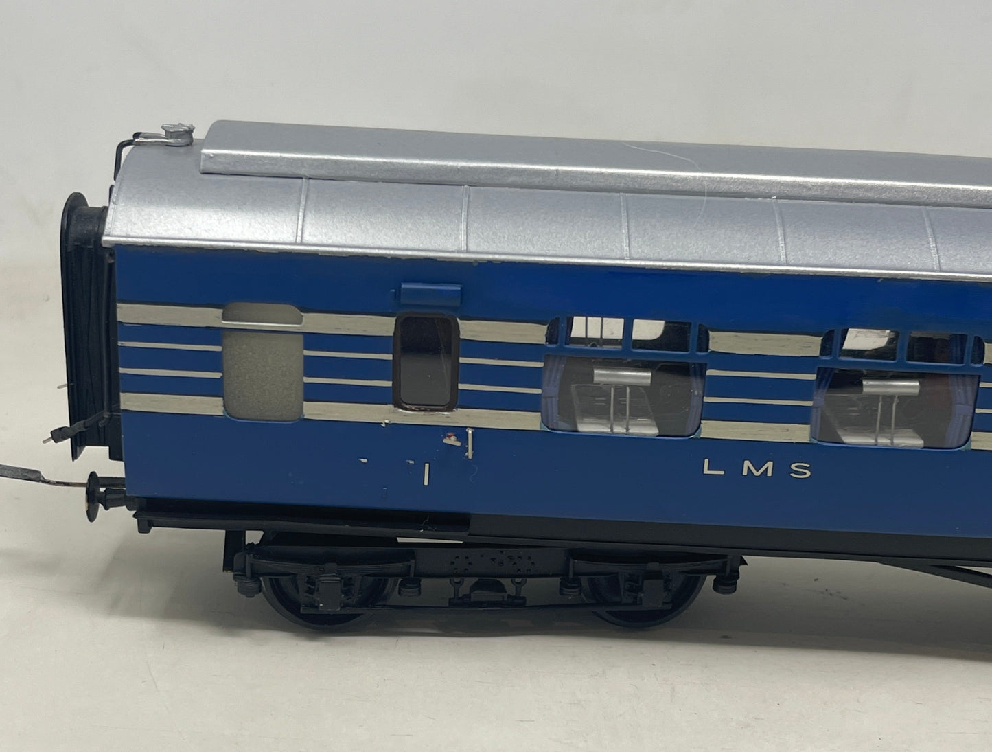 O Gauge LMS Coronation Scot Coach