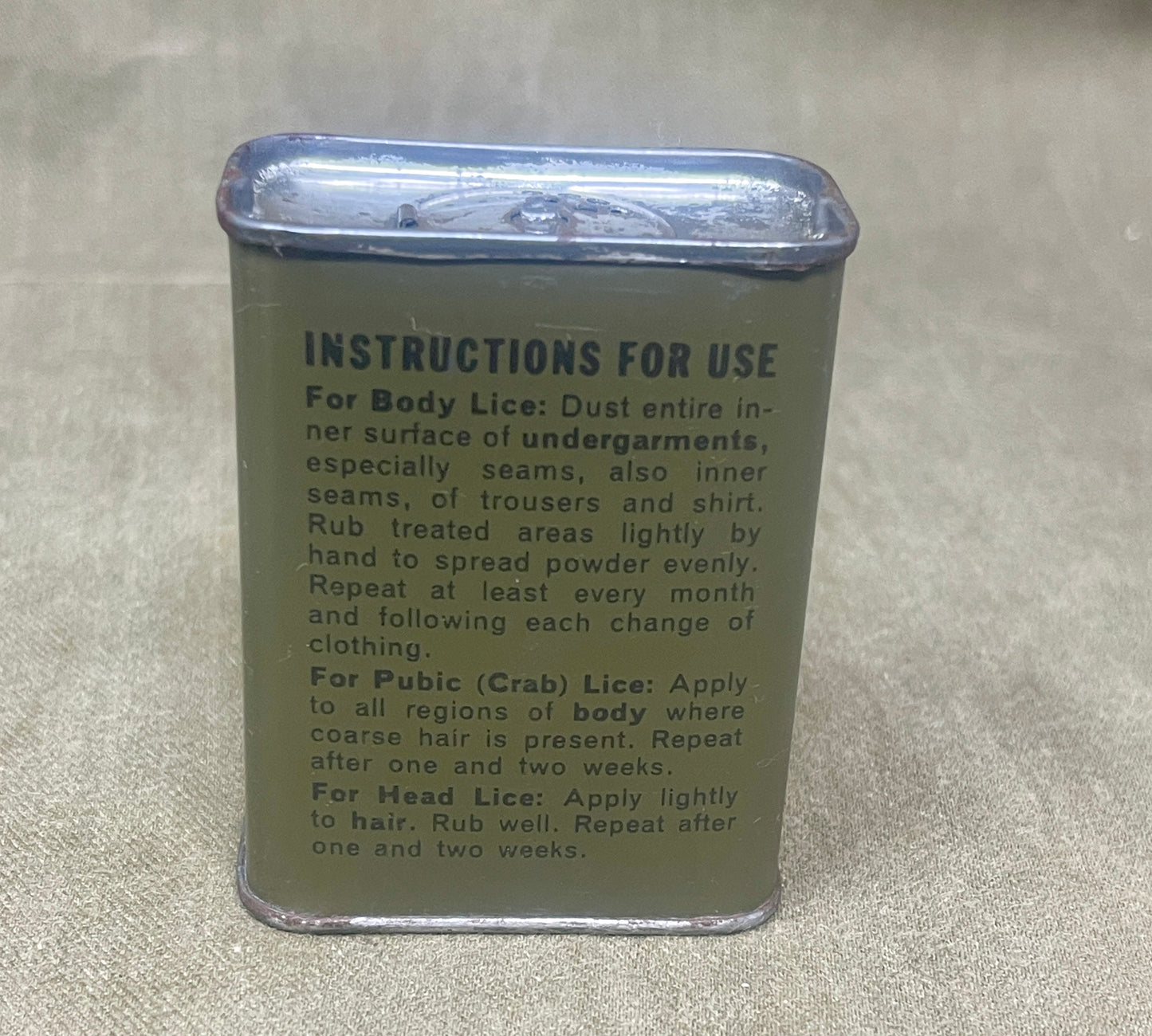 Genuine WWII US insecticide powder tin, manufactured by McCormick & Co., Baltimore, Maryland. Contents: 2 oz. Issued to every GI.
Mint, unopened condition, straight from the carton dated June 1943