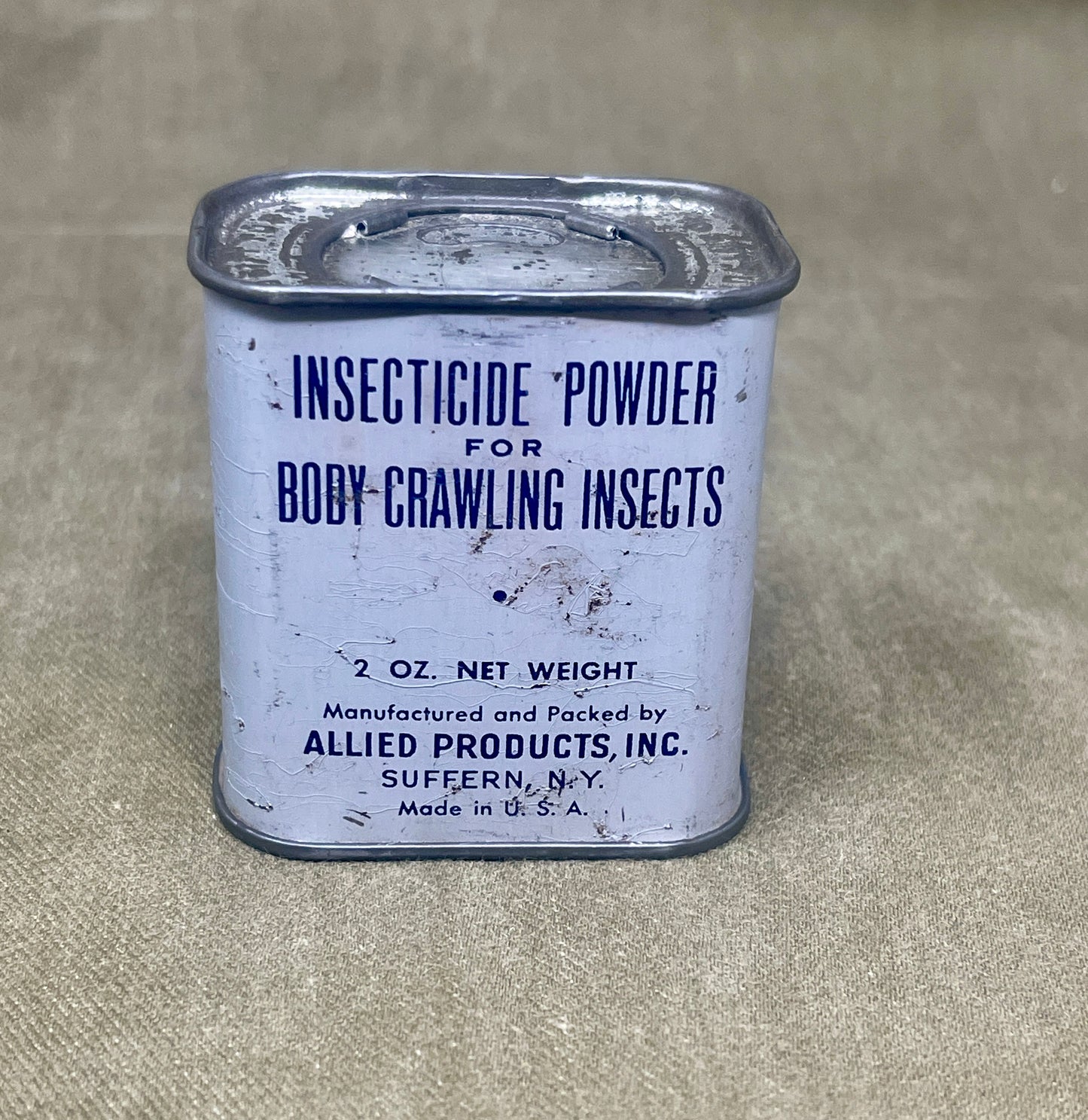 WW2 US Forces insecticide louse powder tin with contents