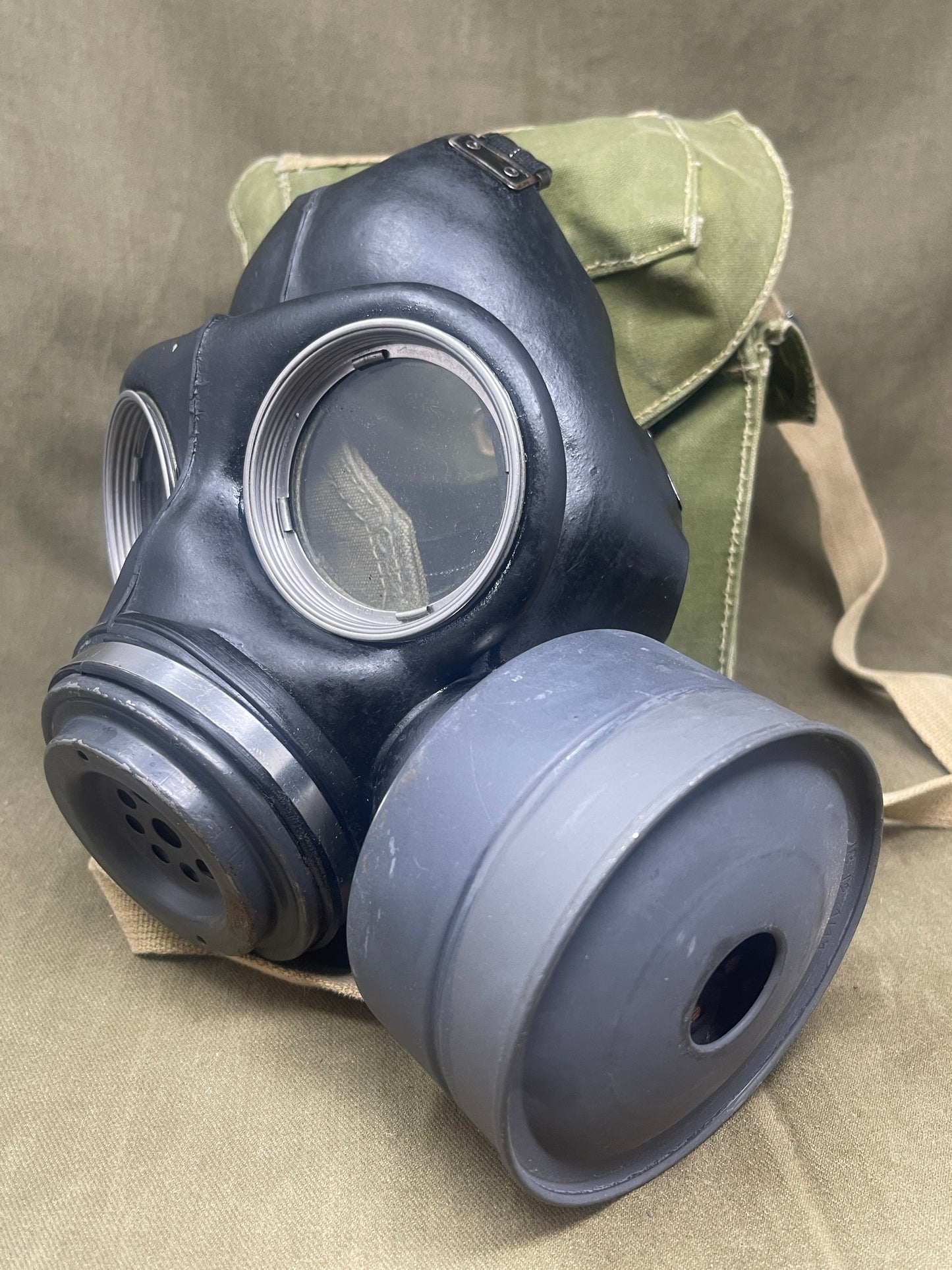 British WW2 Lightweight Respirator