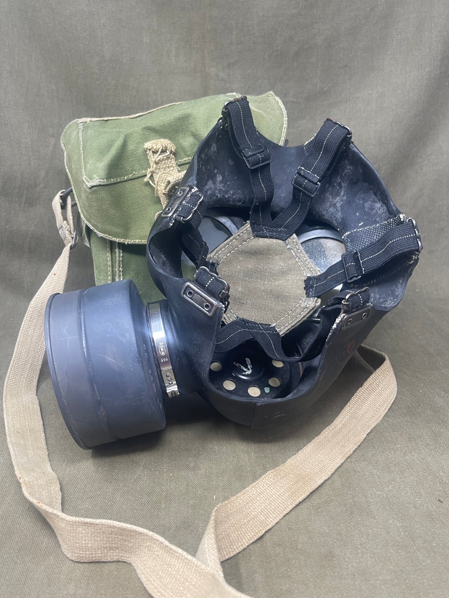 British WW2 Lightweight Respirator