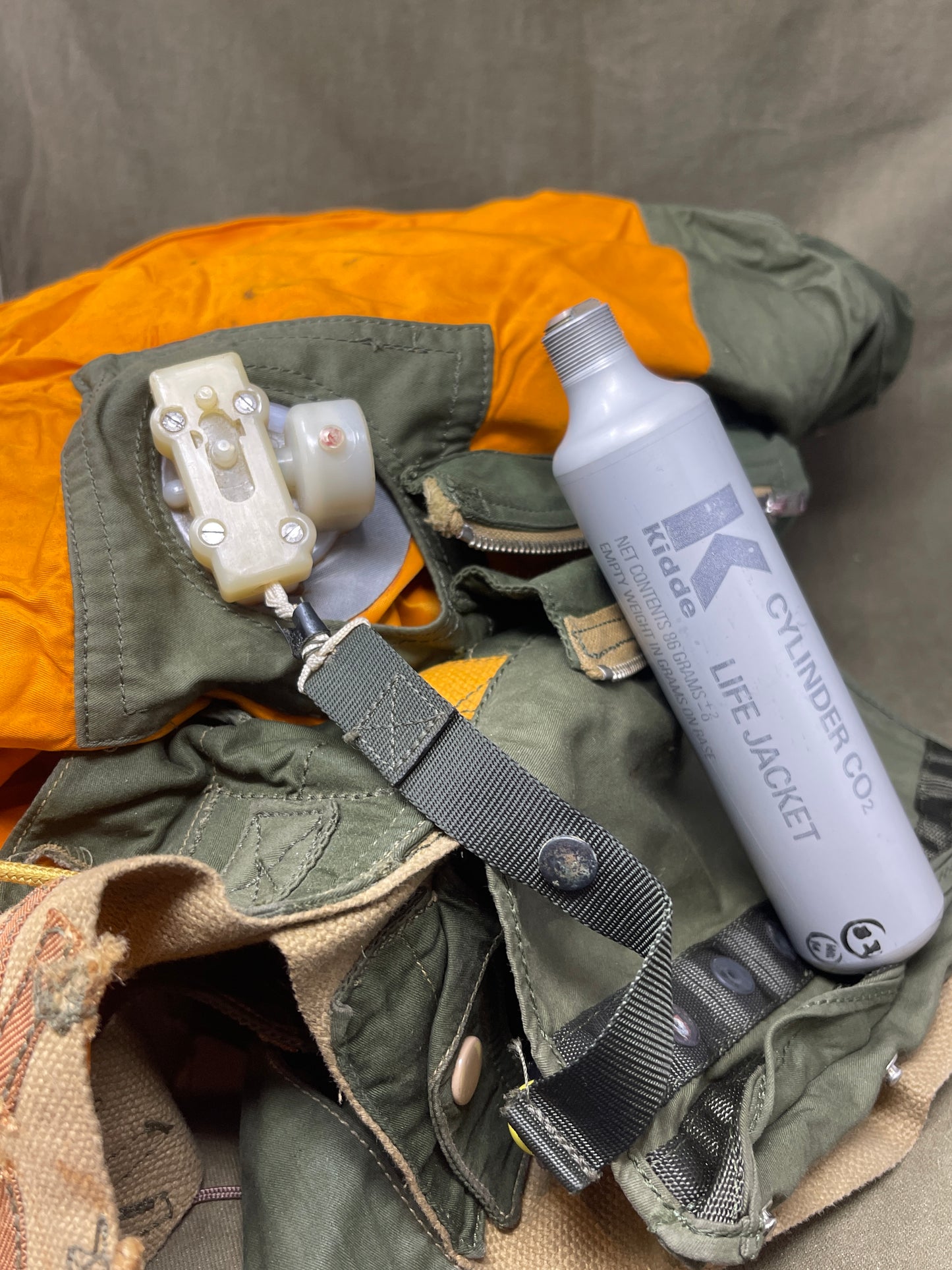 Life Jacket Parachutist Beaufort Air Sea Equipment Ltd