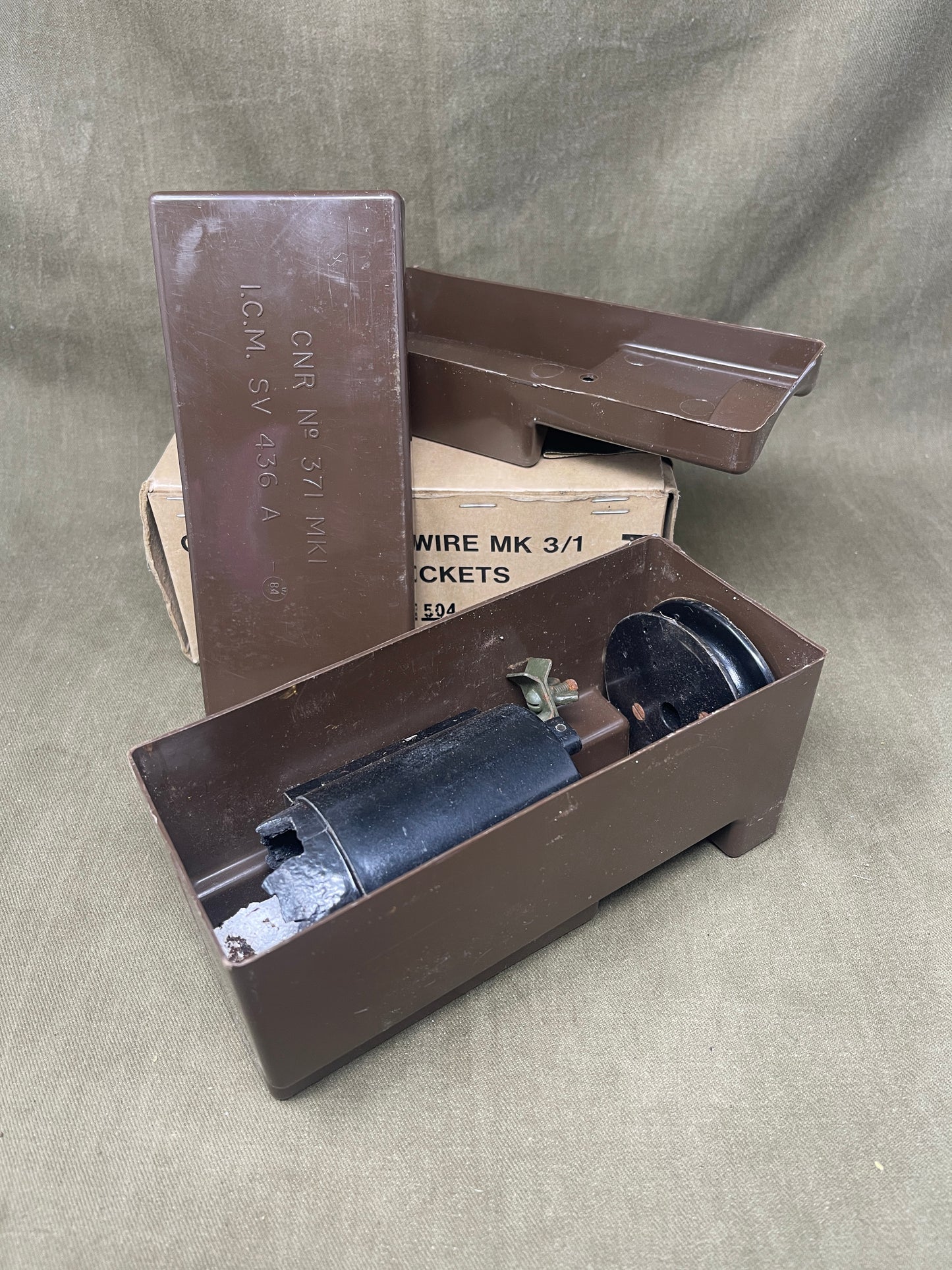 Flare Tripwire MK 3/1 (CY 12-84 504) – 1984 Cold War Military Signal Device (Inert)