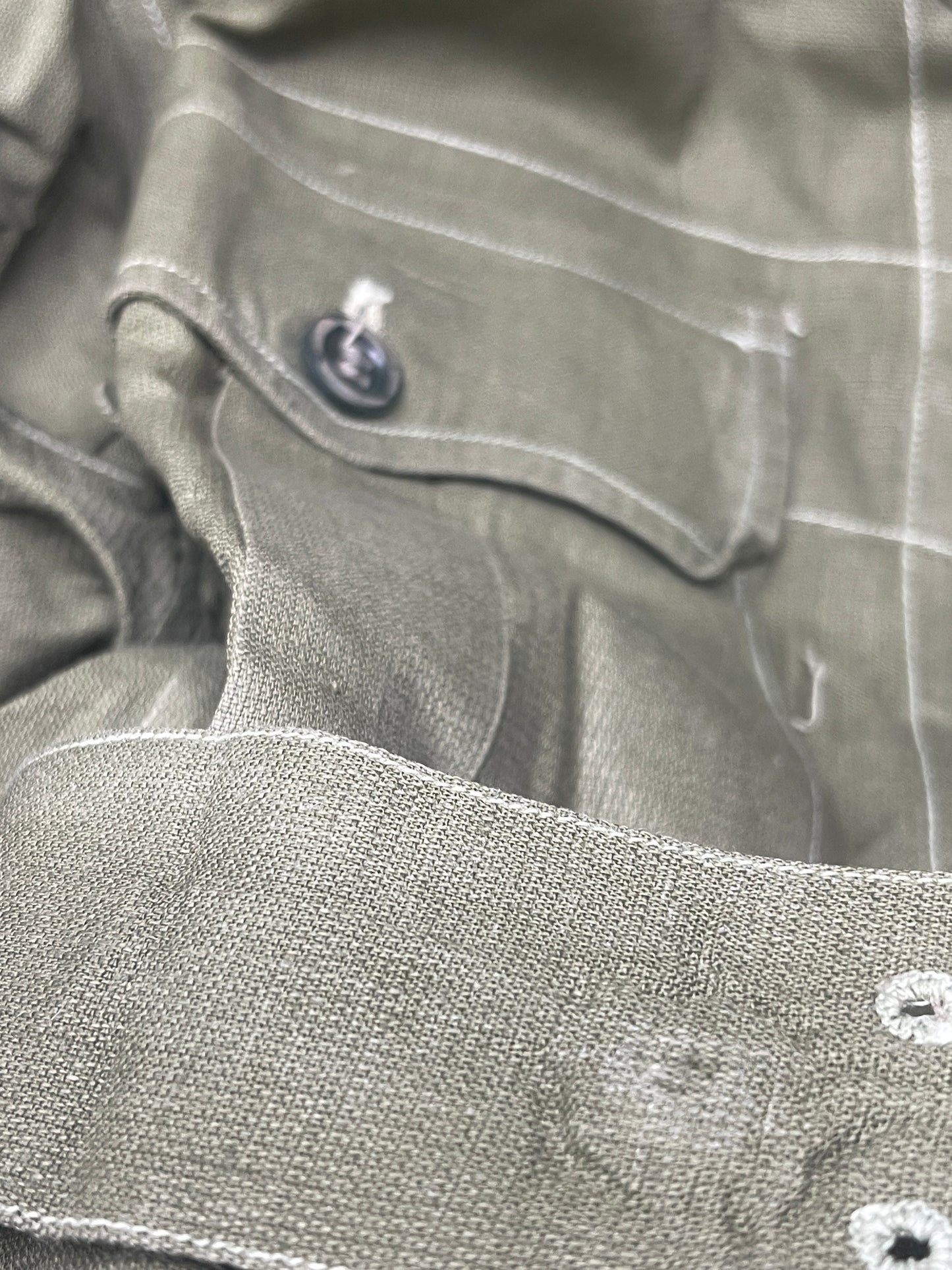 Original 1950 British Army Jungle Green Bush Jacket – Size 4, Christopher Roberts & Co. – Excellent Condition