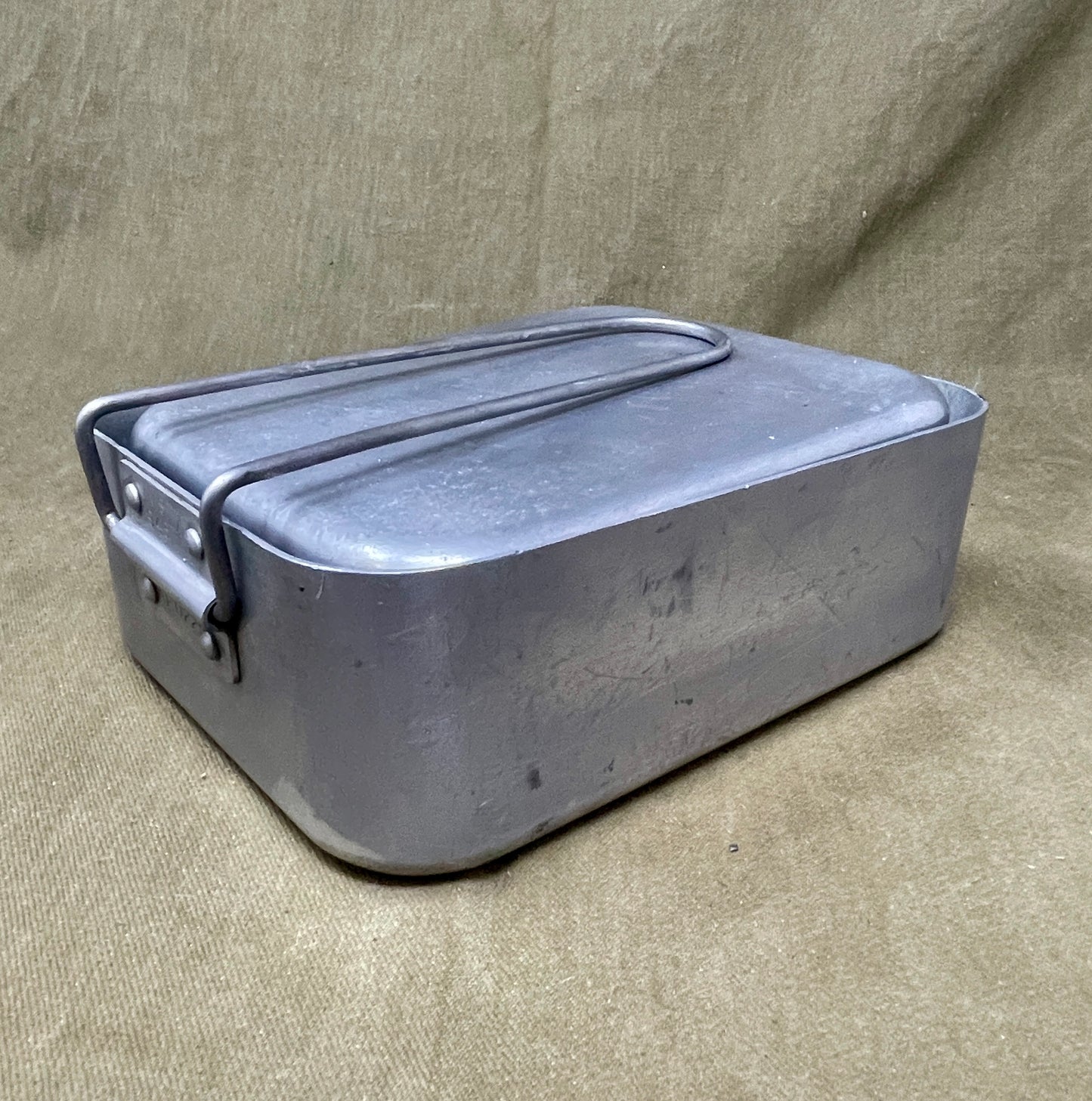 Original British Army 1945 Dated Aluminium Mess Tins