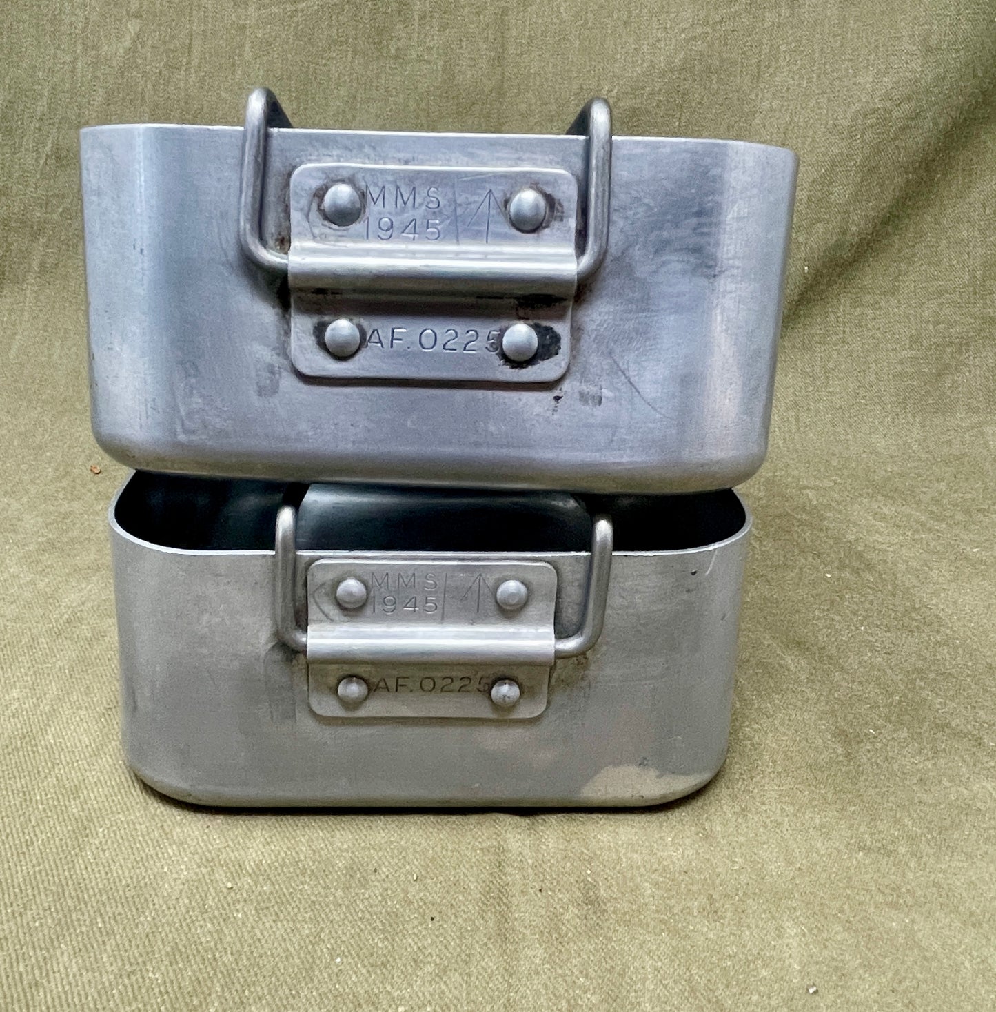 Original British Army 1945 Dated Aluminium Mess Tins