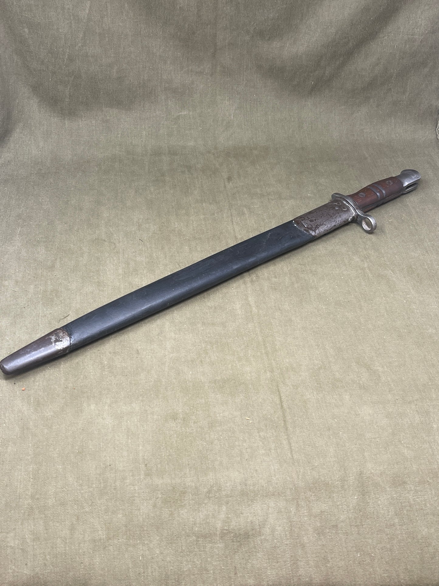 Original U.S. Army P14 M1913 Sword Bayonet – Remington July 1917 – Excellent Condition with Webbing Frog (Copy)