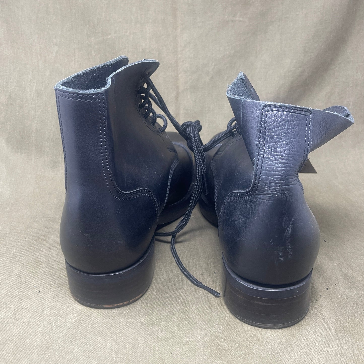 Original British Army Size 9 Pair of 1982 Dated Ammo Boots