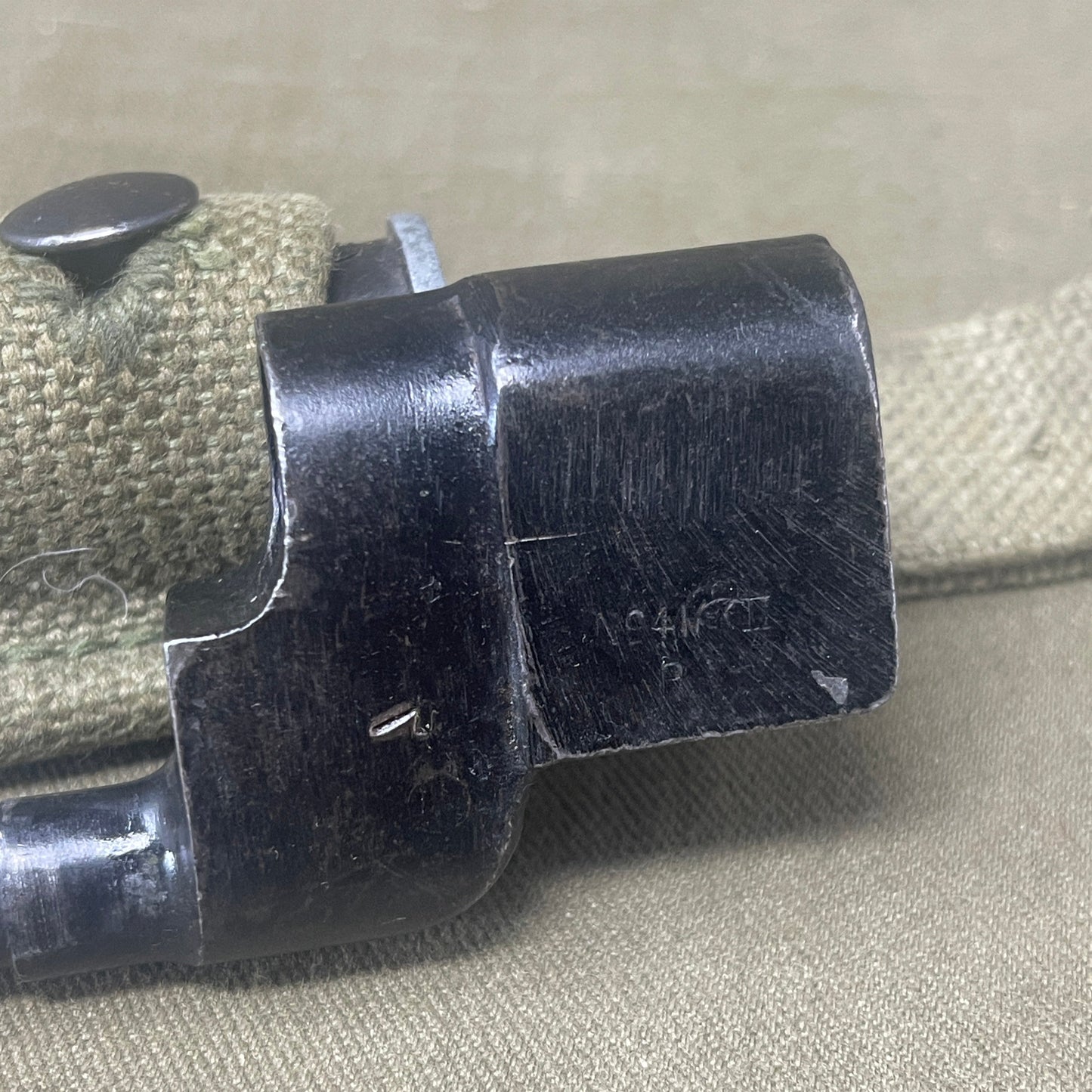 WW2 British NO 4 Spike Bayonet & Frog