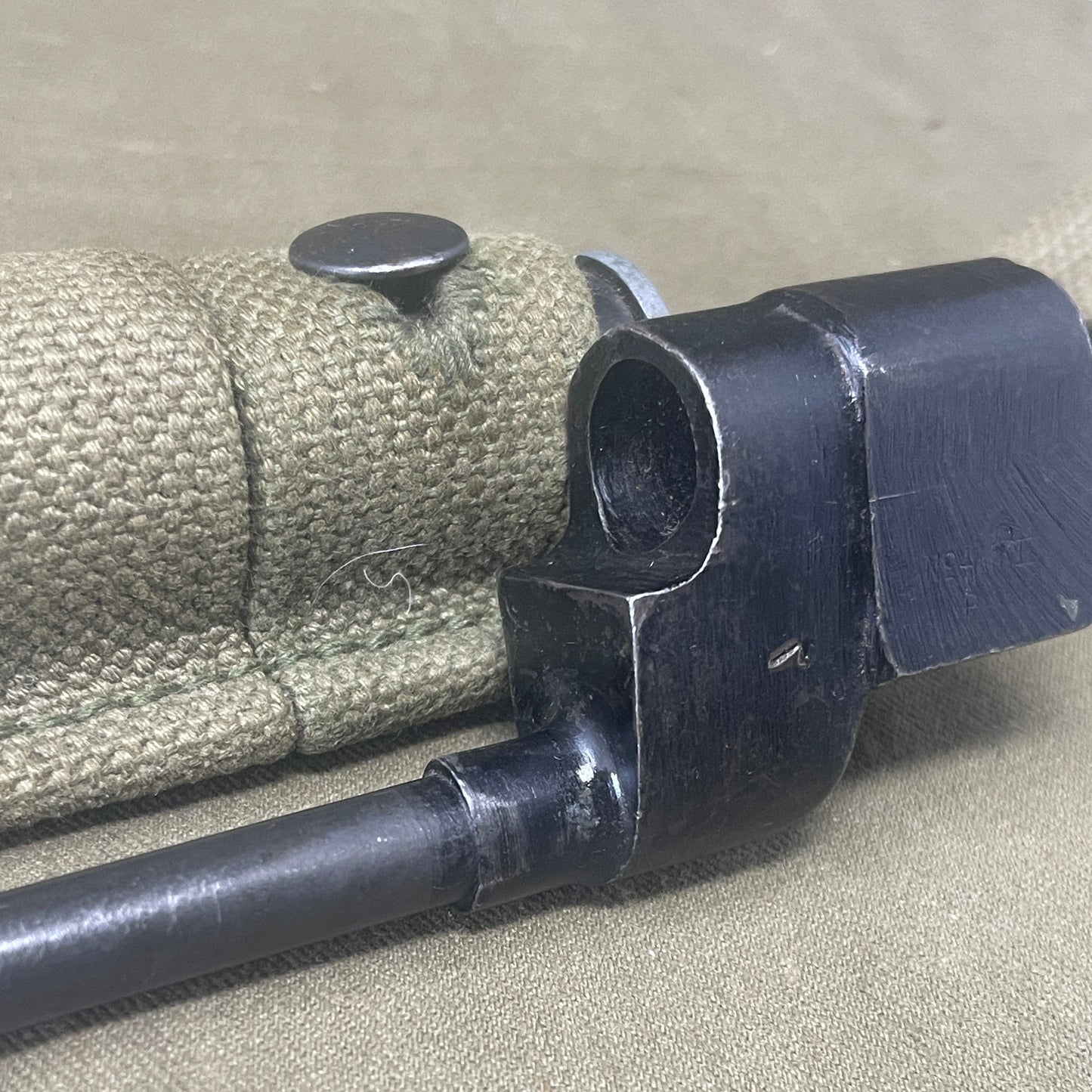 WW2 British NO 4 Spike Bayonet & Frog