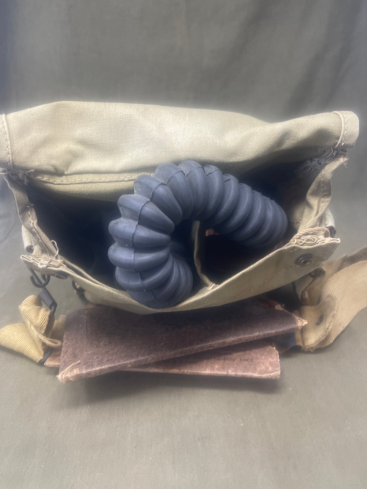 British Respirator, Anti-Gas, General Service, Mk V & Haversack, Mk VI: