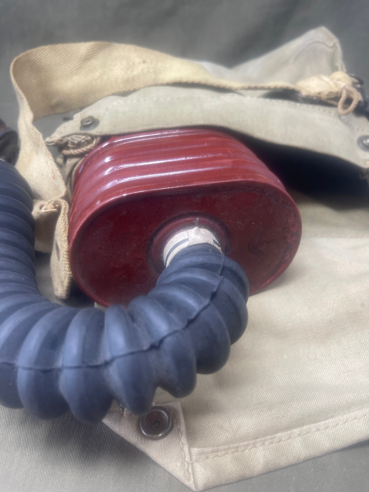 British Respirator, Anti-Gas, General Service, Mk V & Haversack, Mk VI: