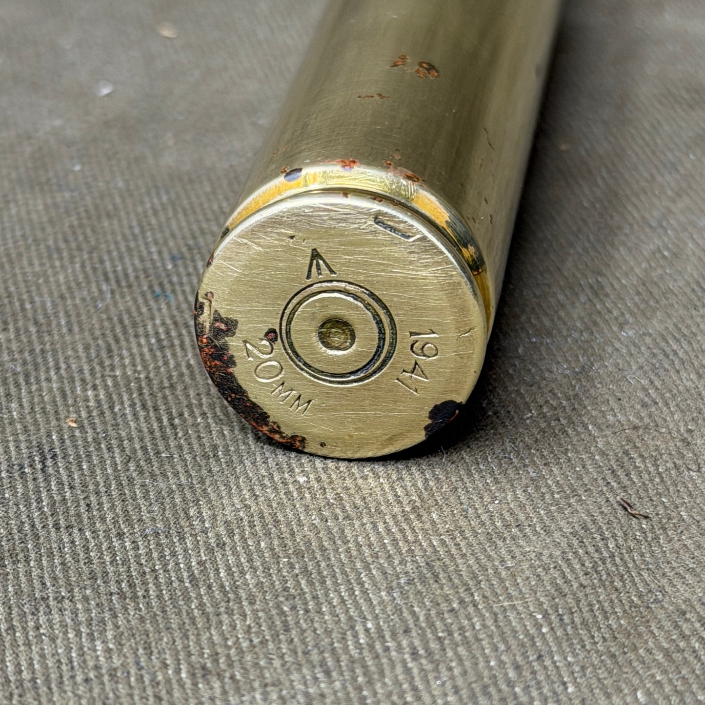 INERT British WWII 20mm Hispano Cannon Round – 1941 Broad Arrow Headstamp